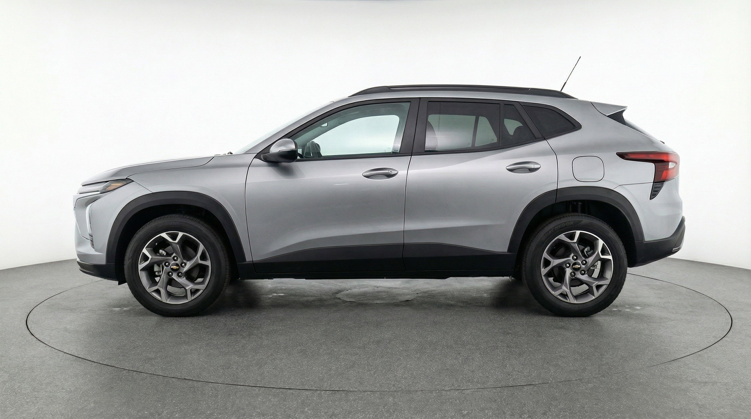 Thumbnail: 2025 Chevrolet Trax - 5