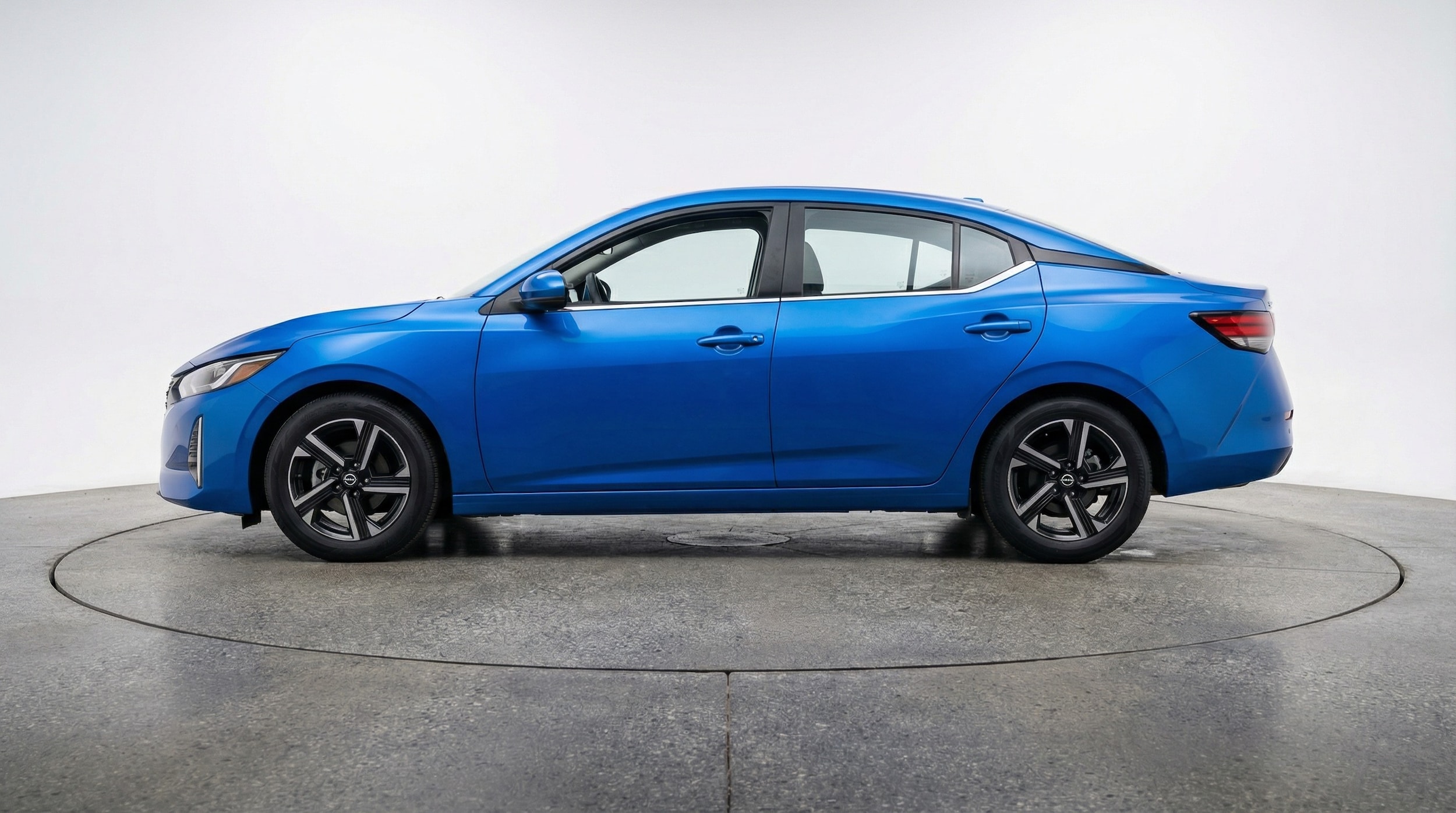 Thumbnail: 2025 Nissan Sentra - 4