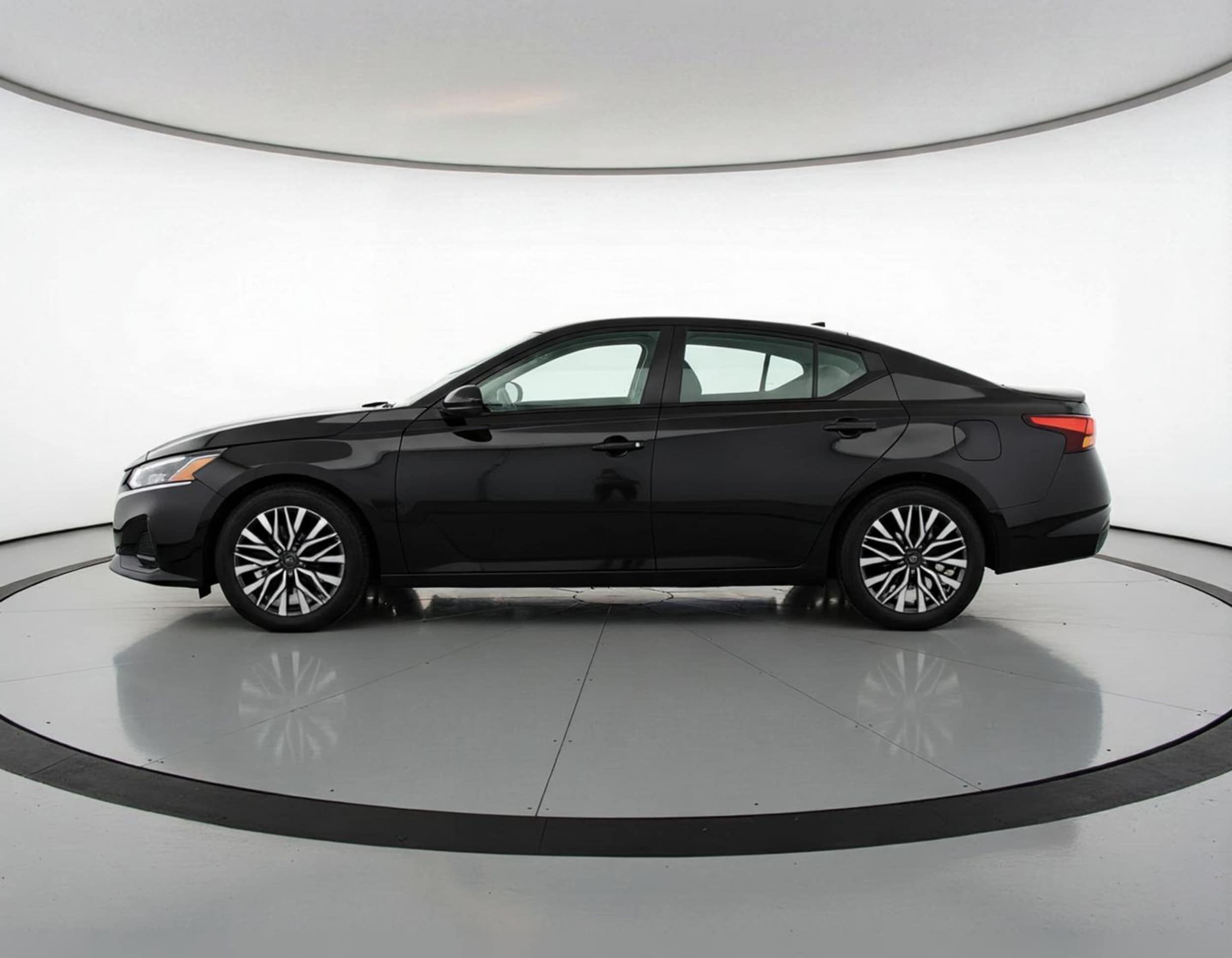 Thumbnail: 2025 Nissan Altima - 4