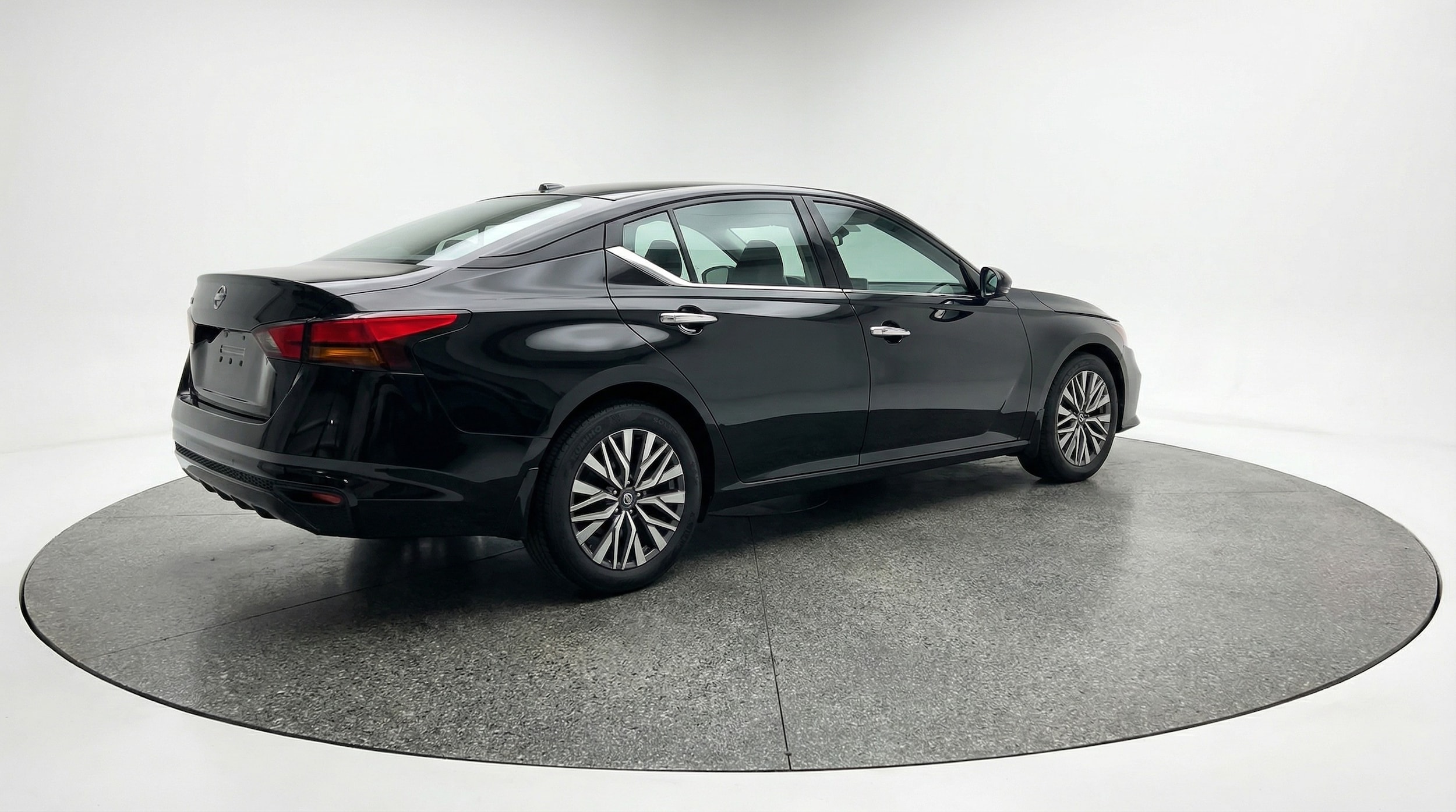 Thumbnail: 2025 Nissan Altima - 7