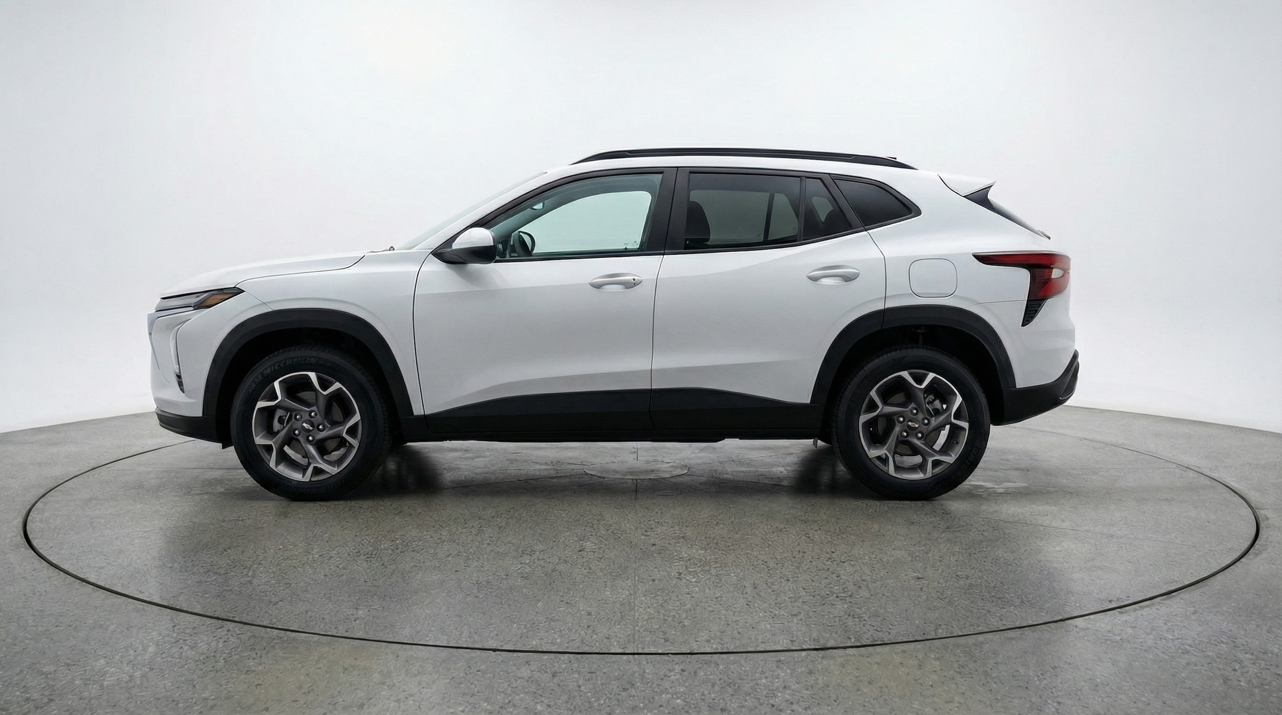 Thumbnail: 2025 Chevrolet Trax - 4