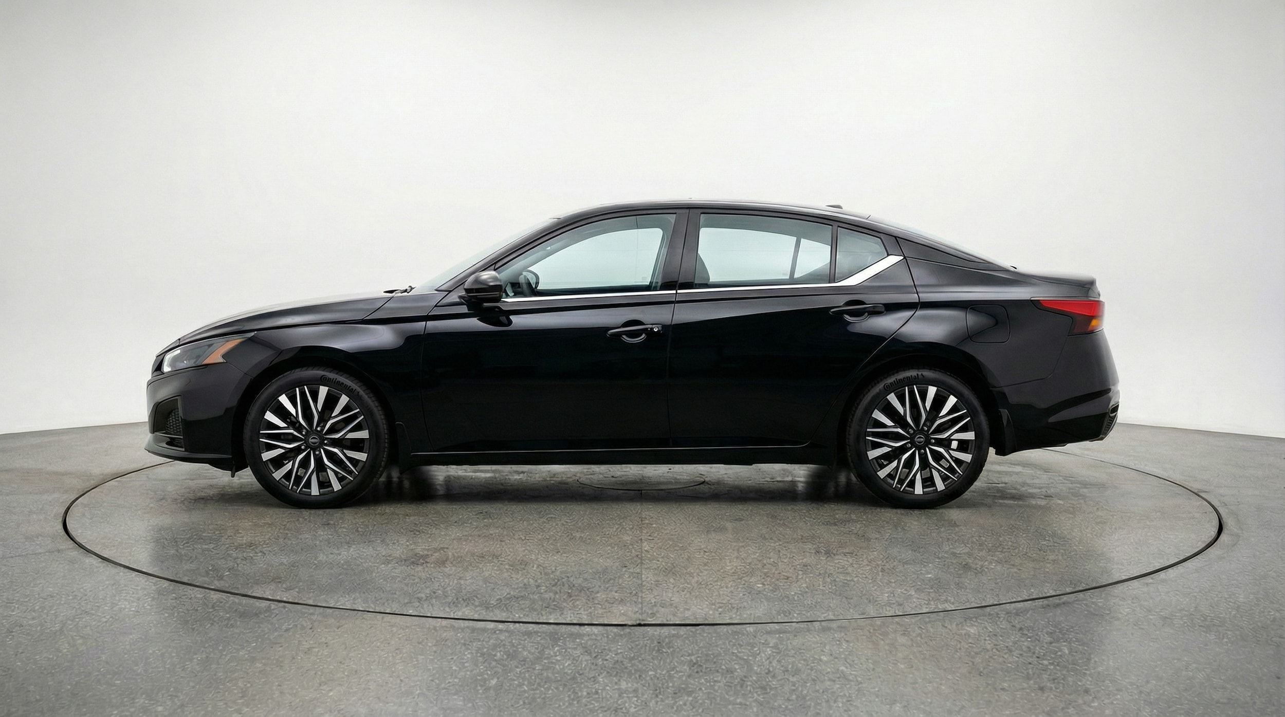 Thumbnail: 2025 Nissan Altima - 4