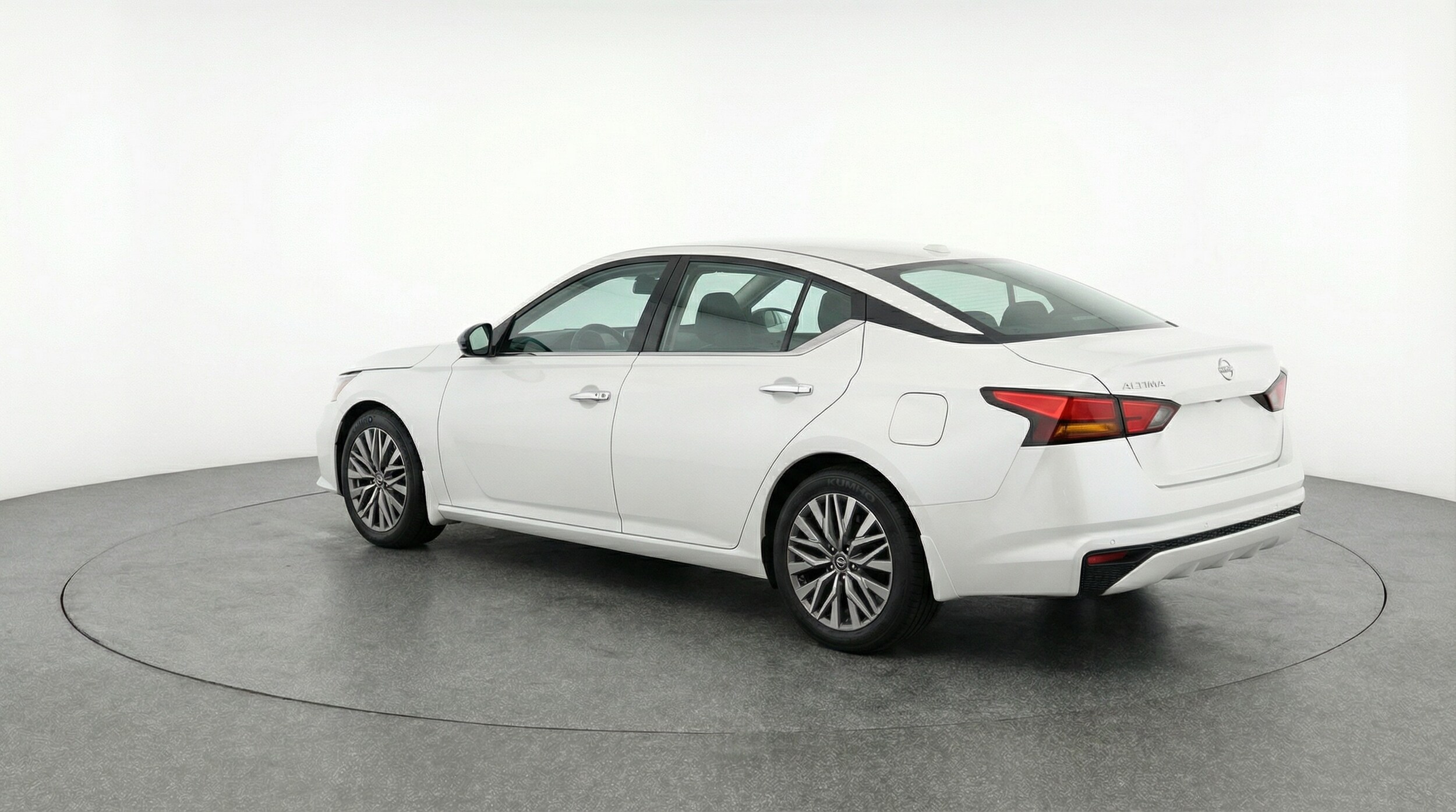 Thumbnail: 2025 Nissan Altima - 5