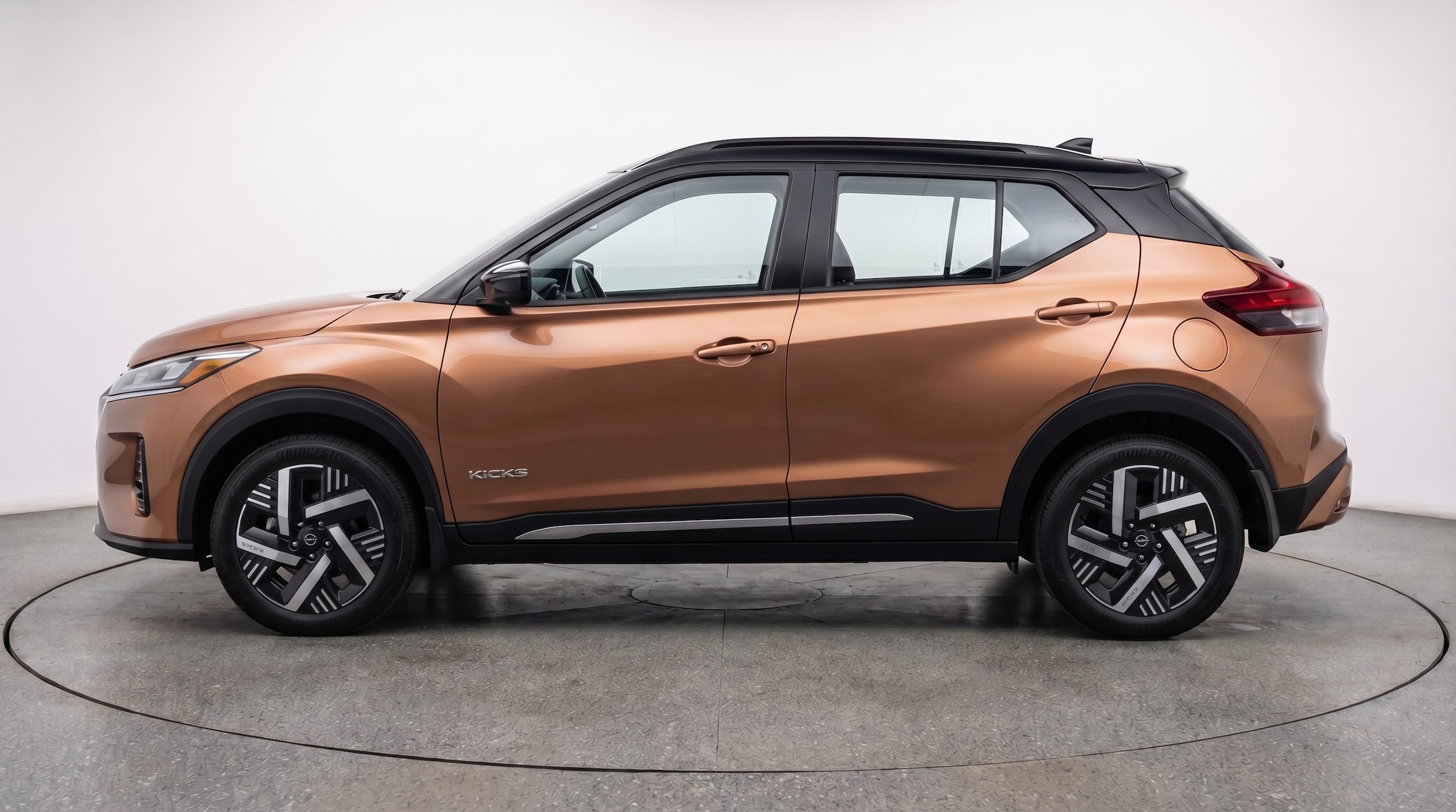 Thumbnail: 2026 Nissan Kicks - 4
