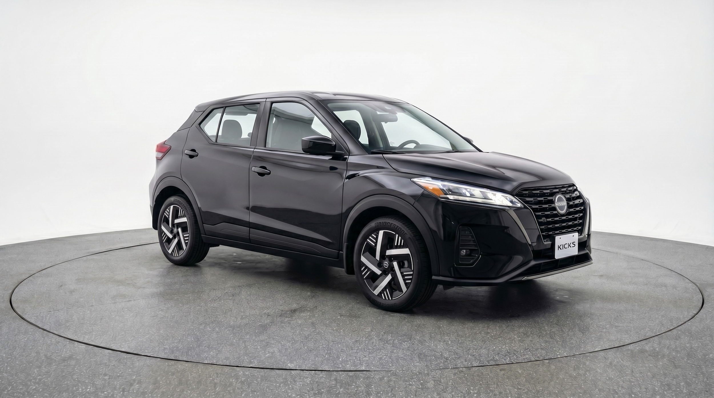 Thumbnail: 2026 Nissan Kicks - 1