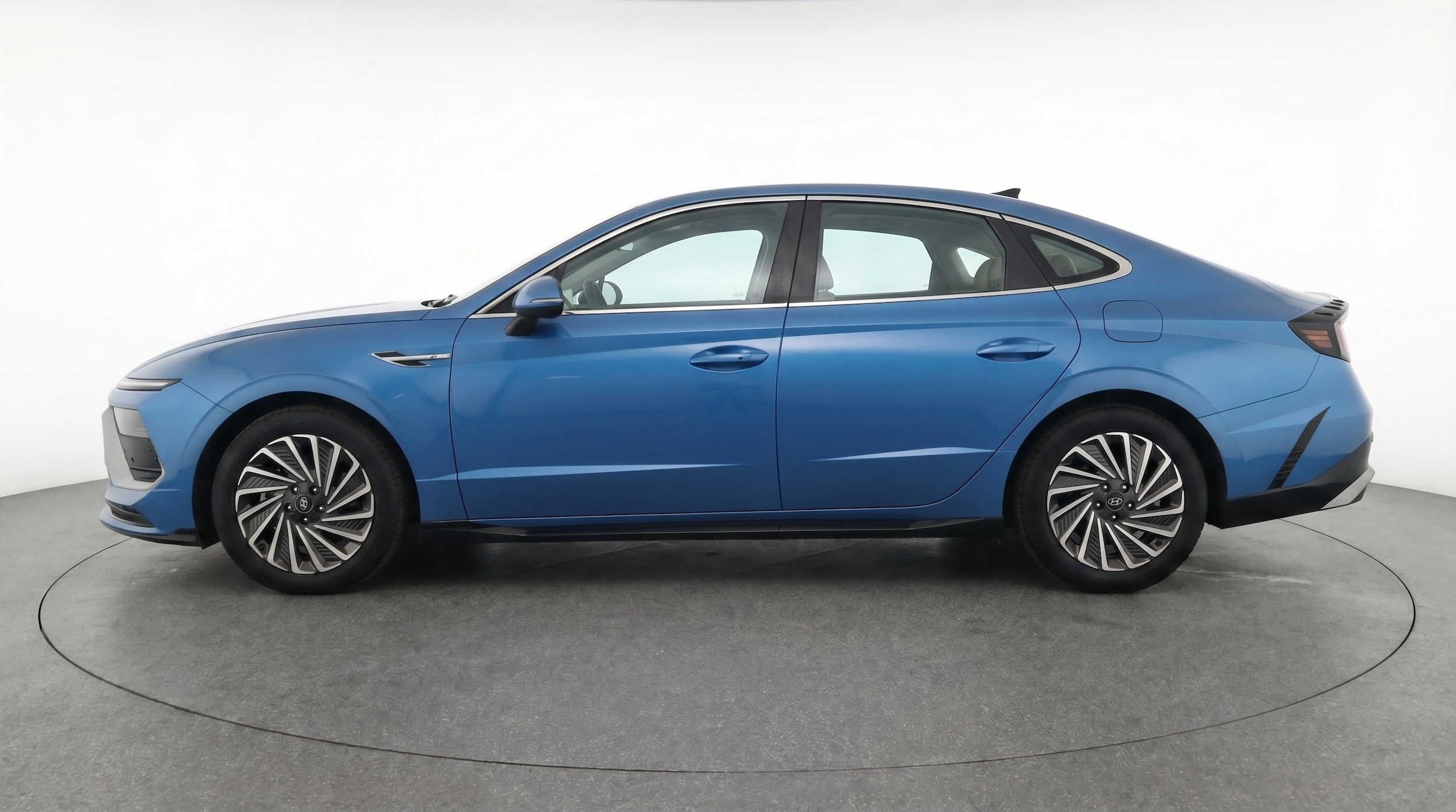 Thumbnail: 2025 Hyundai Sonata - 4