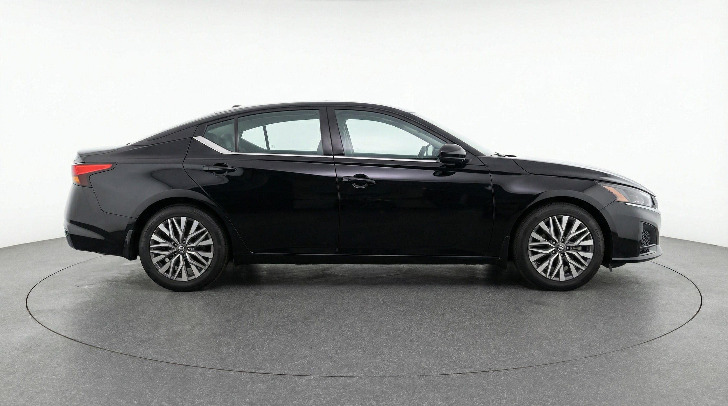 Thumbnail: 2025 Nissan Altima - 8