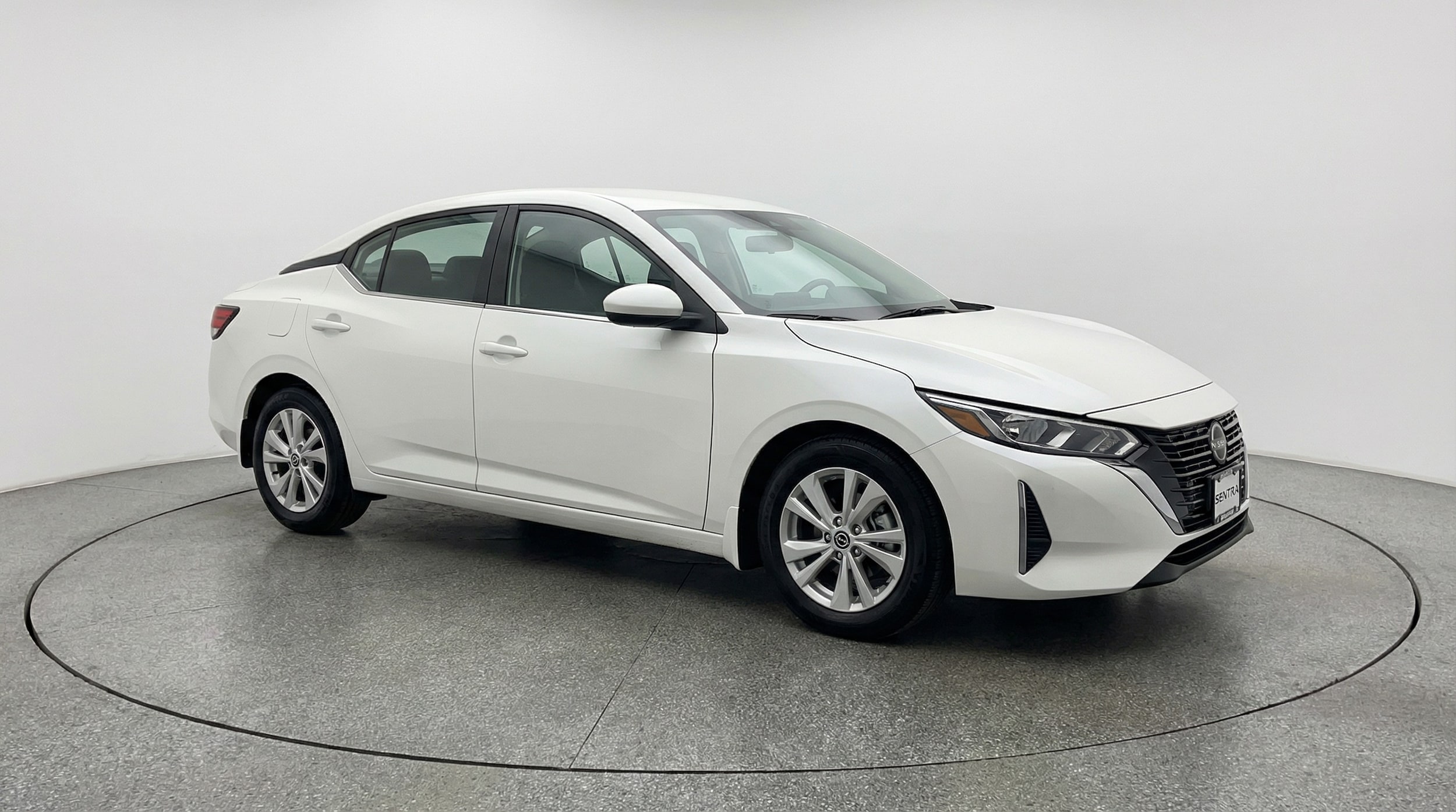 Thumbnail: 2025 Nissan Sentra - 1