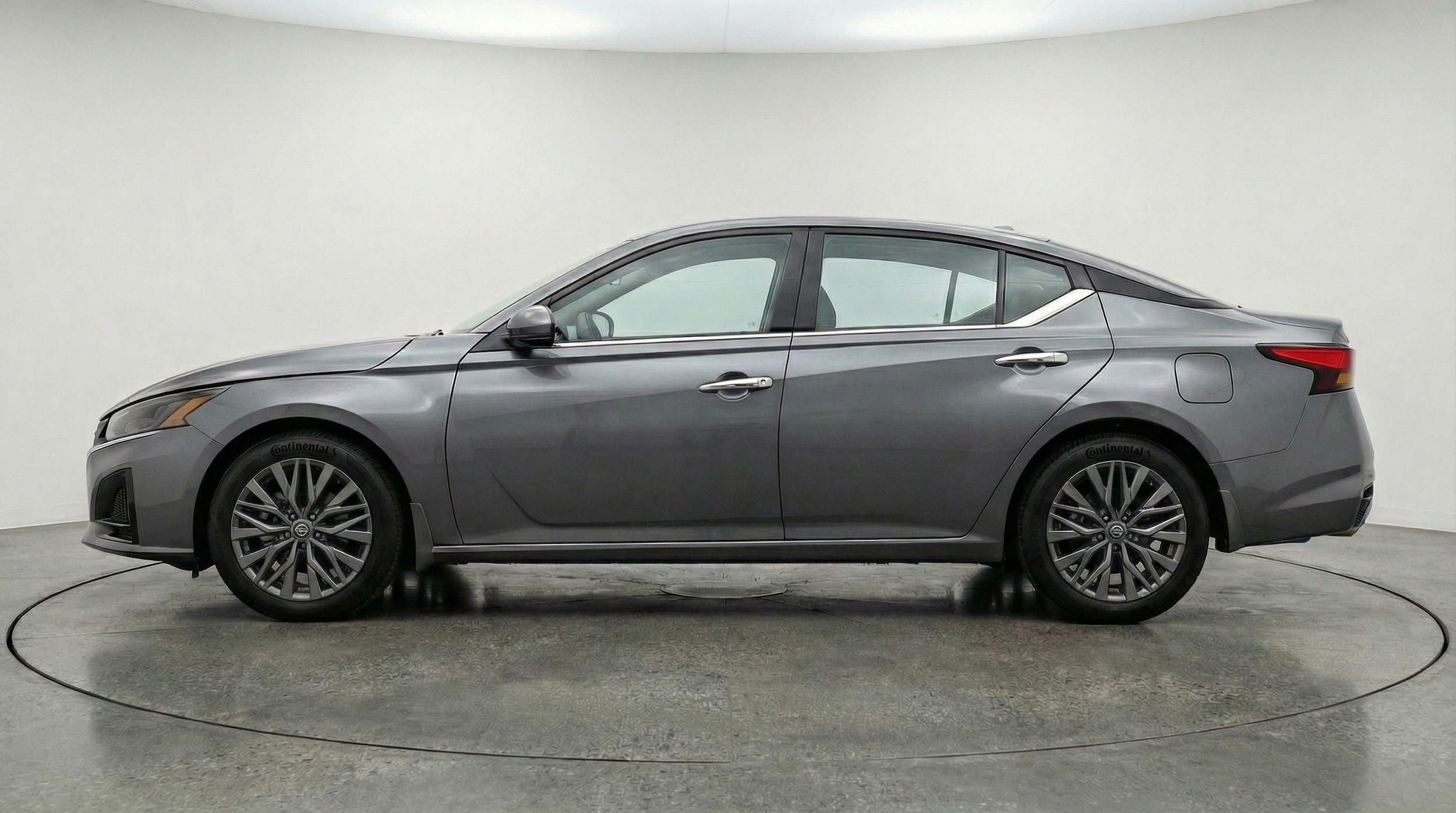 Thumbnail: 2025 Nissan Altima - 4