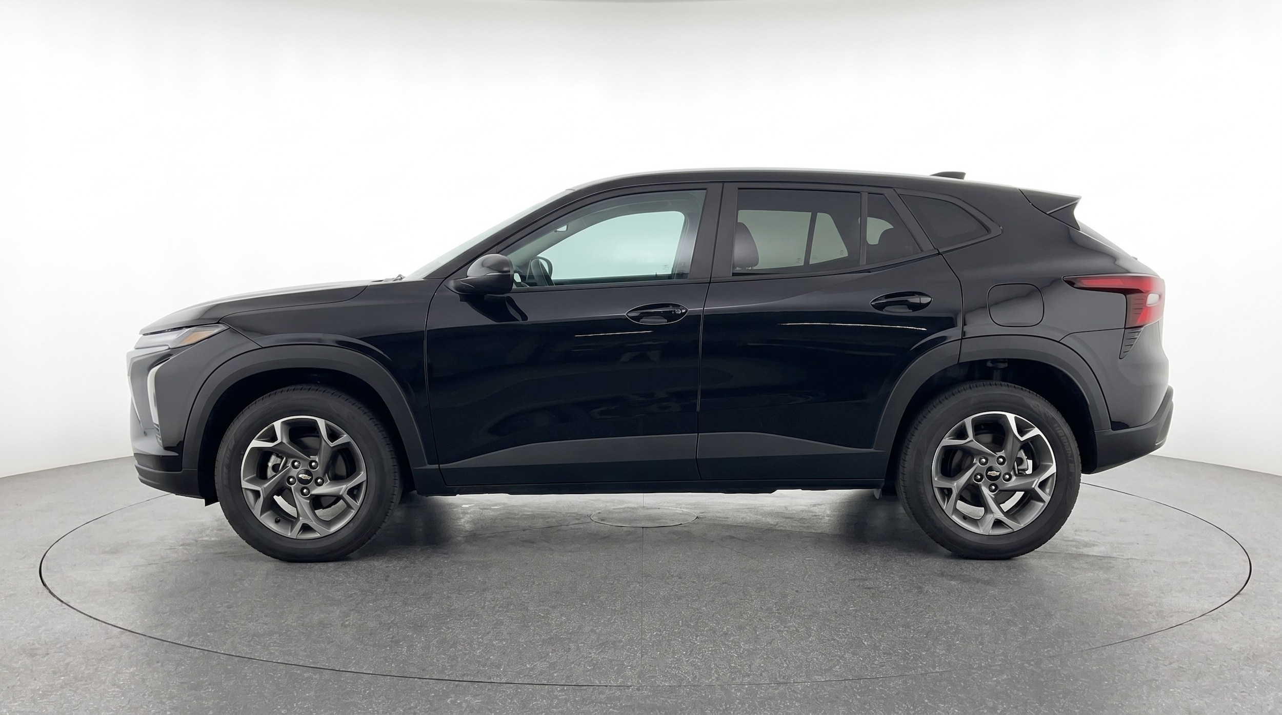 Thumbnail: 2025 Chevrolet Trax - 4