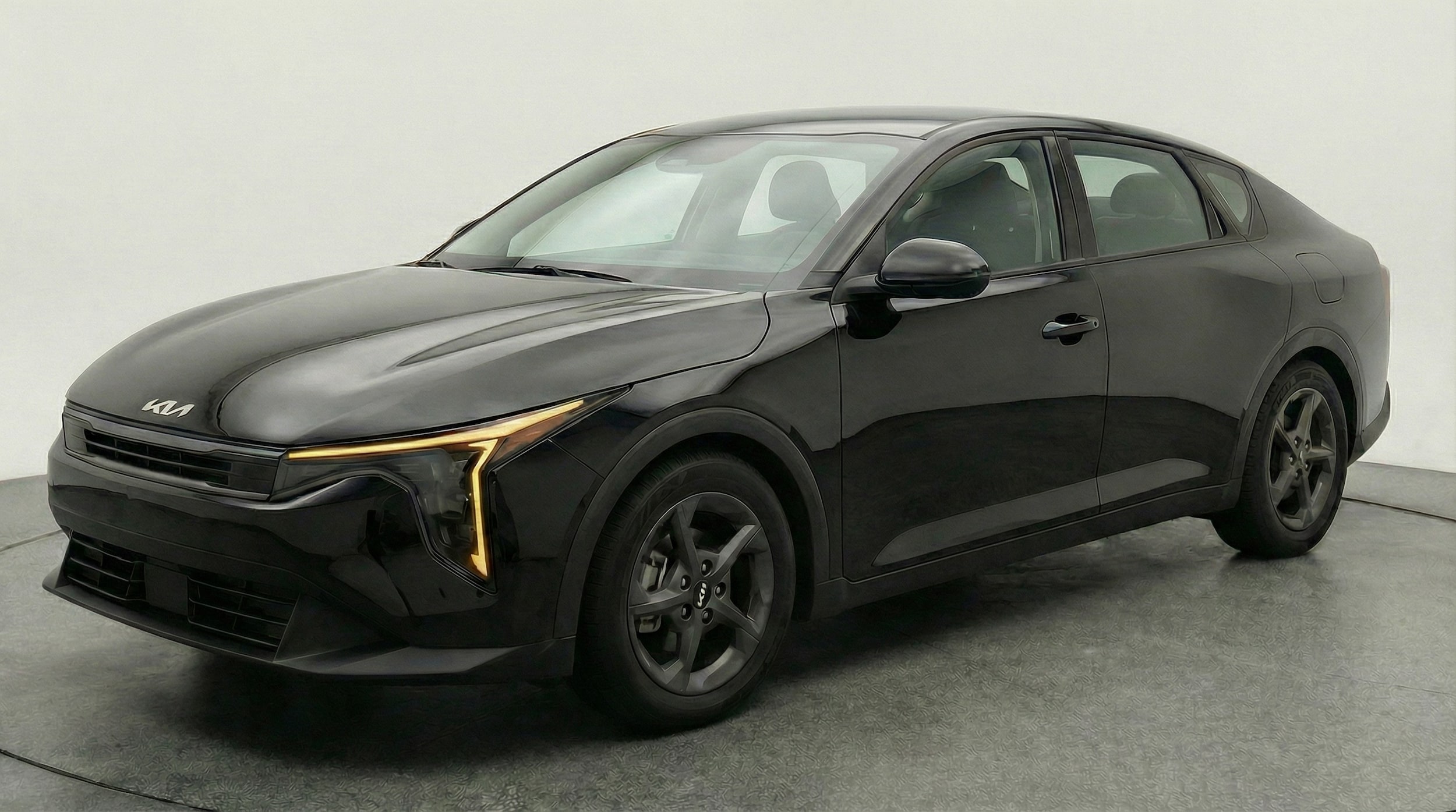 Thumbnail: 2025 Kia K4 - 3