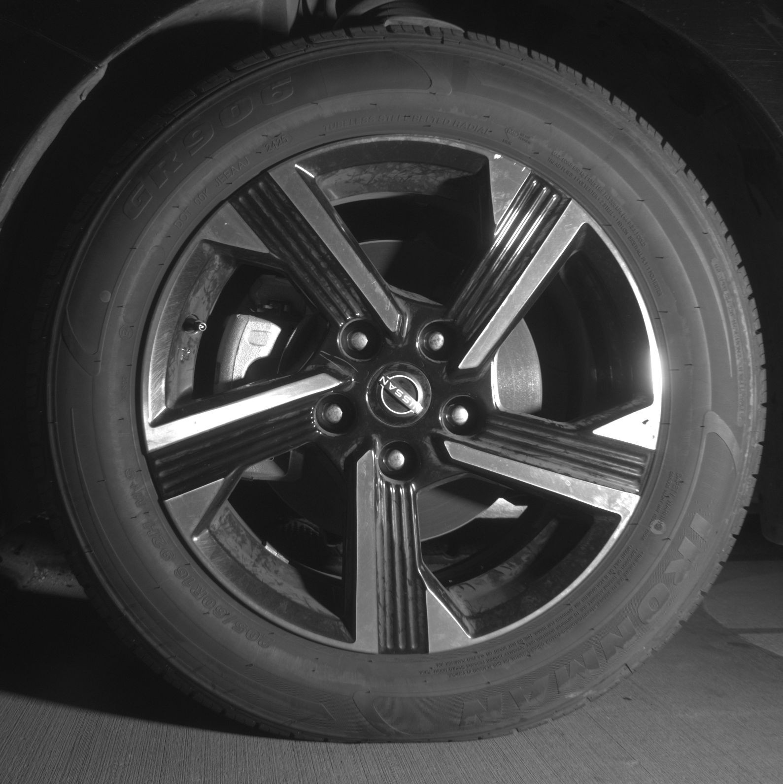 Thumbnail: 2025 Nissan Sentra - 9