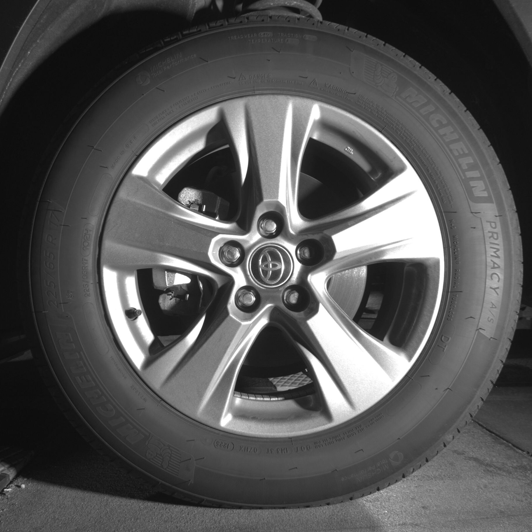 Thumbnail: 2025 Toyota RAV4 - 9