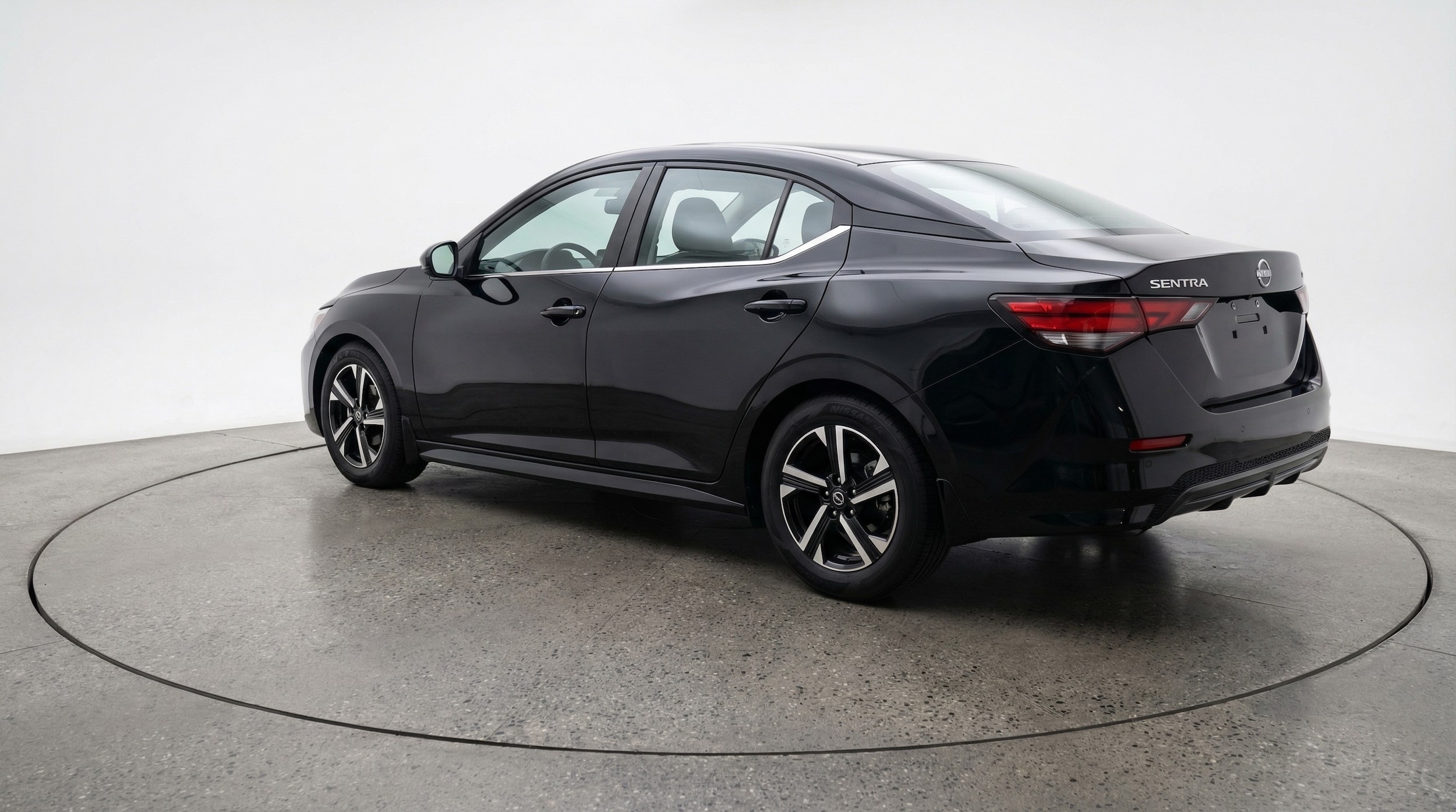 Thumbnail: 2025 Nissan Sentra - 5