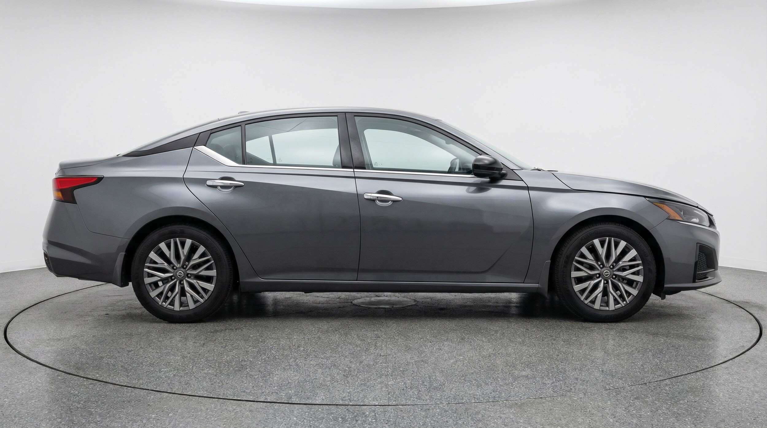 Thumbnail: 2025 Nissan Altima - 8