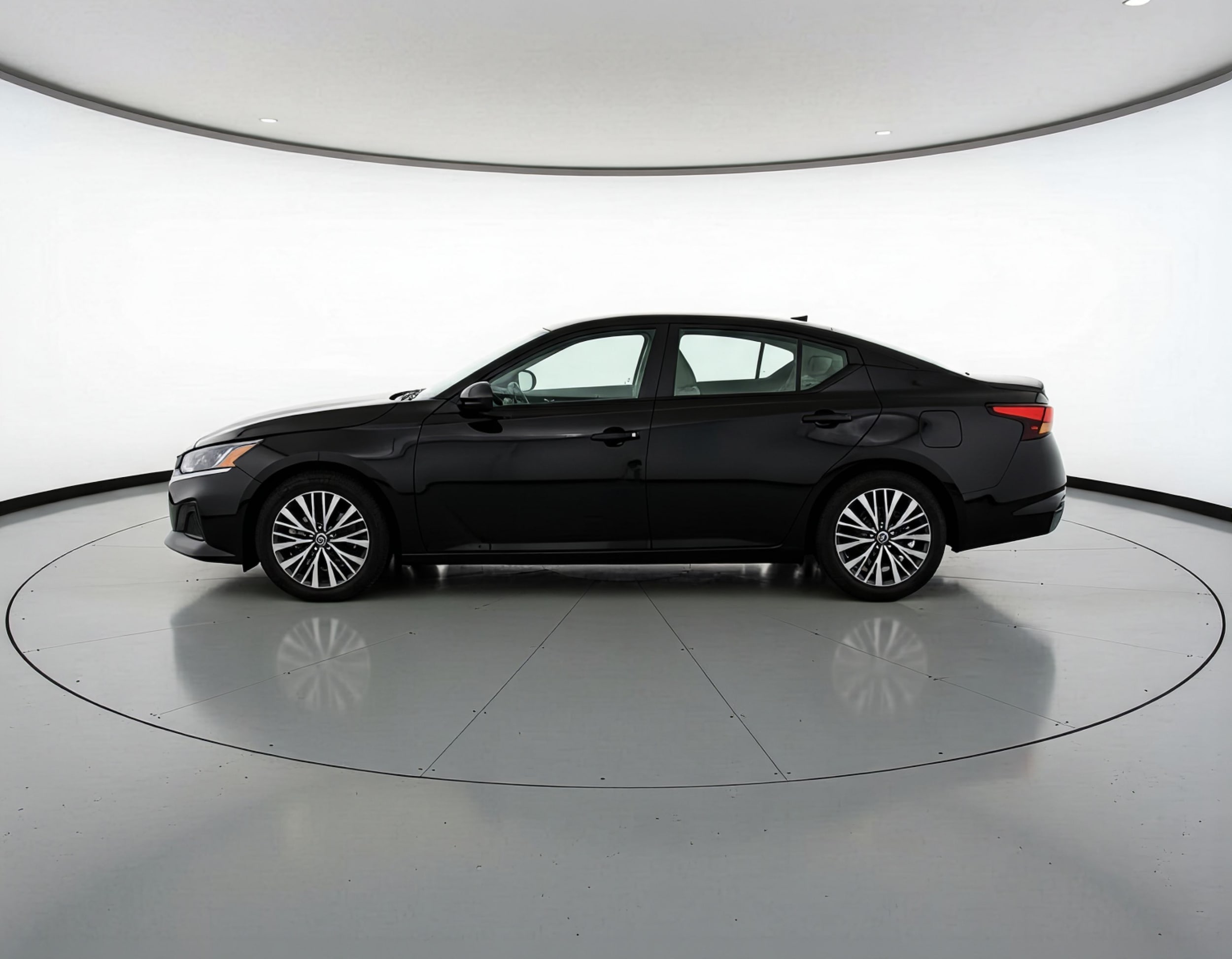 Thumbnail: 2025 Nissan Altima - 4