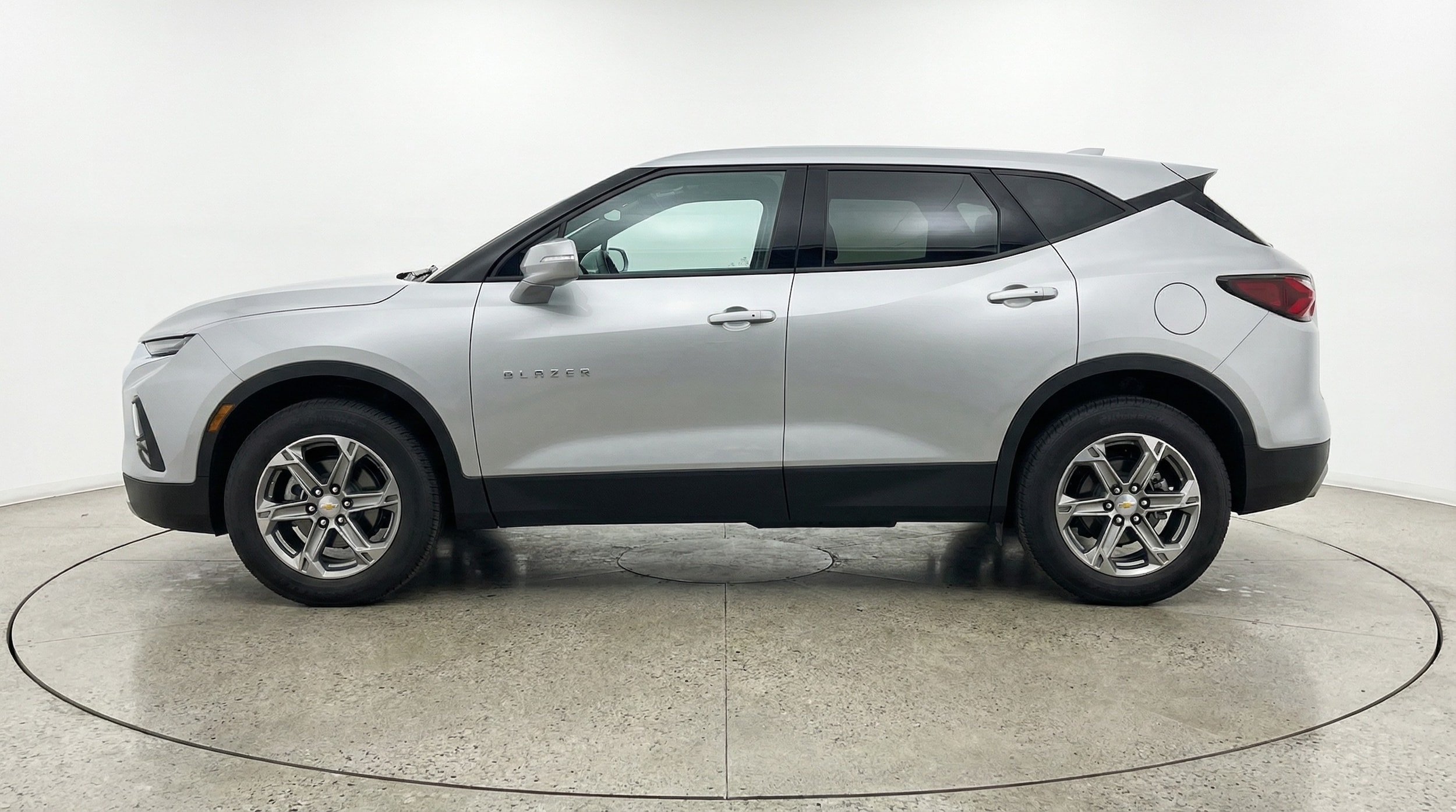 Thumbnail: 2025 Chevrolet Blazer - 4