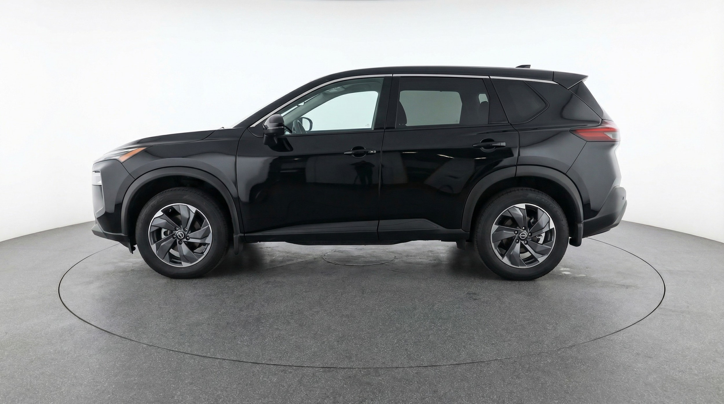 Thumbnail: 2025 Nissan Rogue - 4