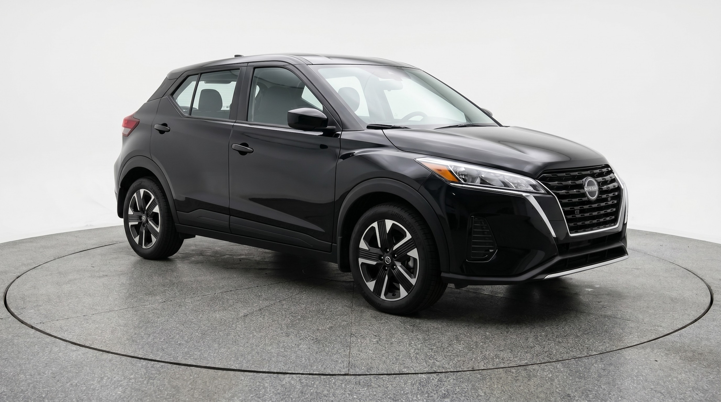Thumbnail: 2026 Nissan Kicks - 1