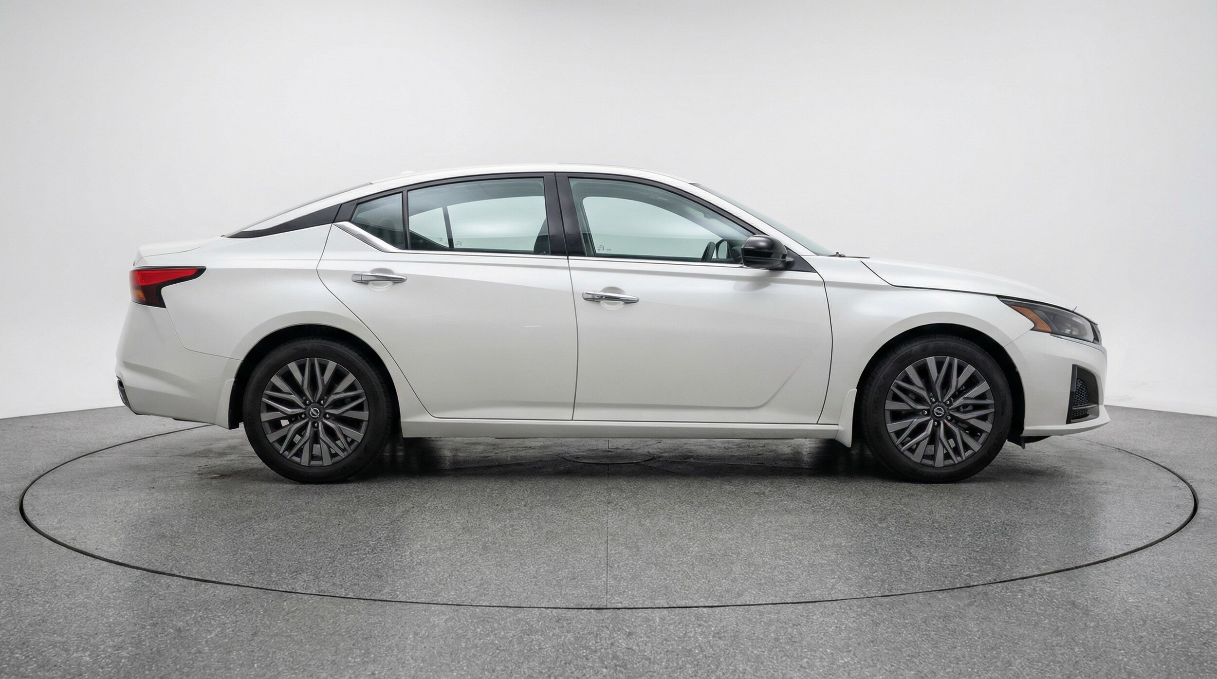 Thumbnail: 2025 Nissan Altima - 8