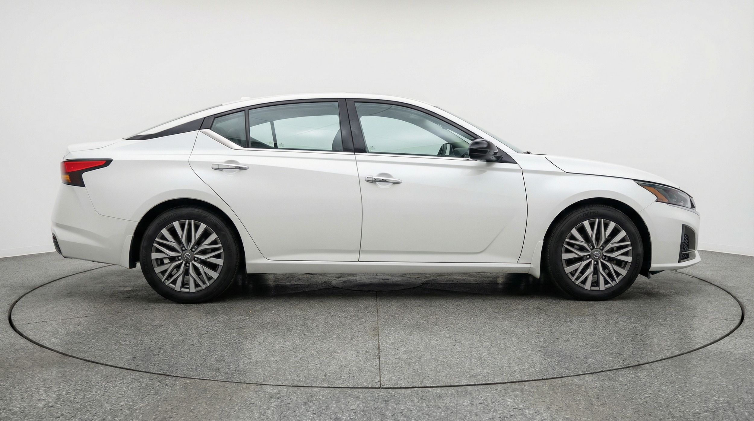 Thumbnail: 2025 Nissan Altima - 8