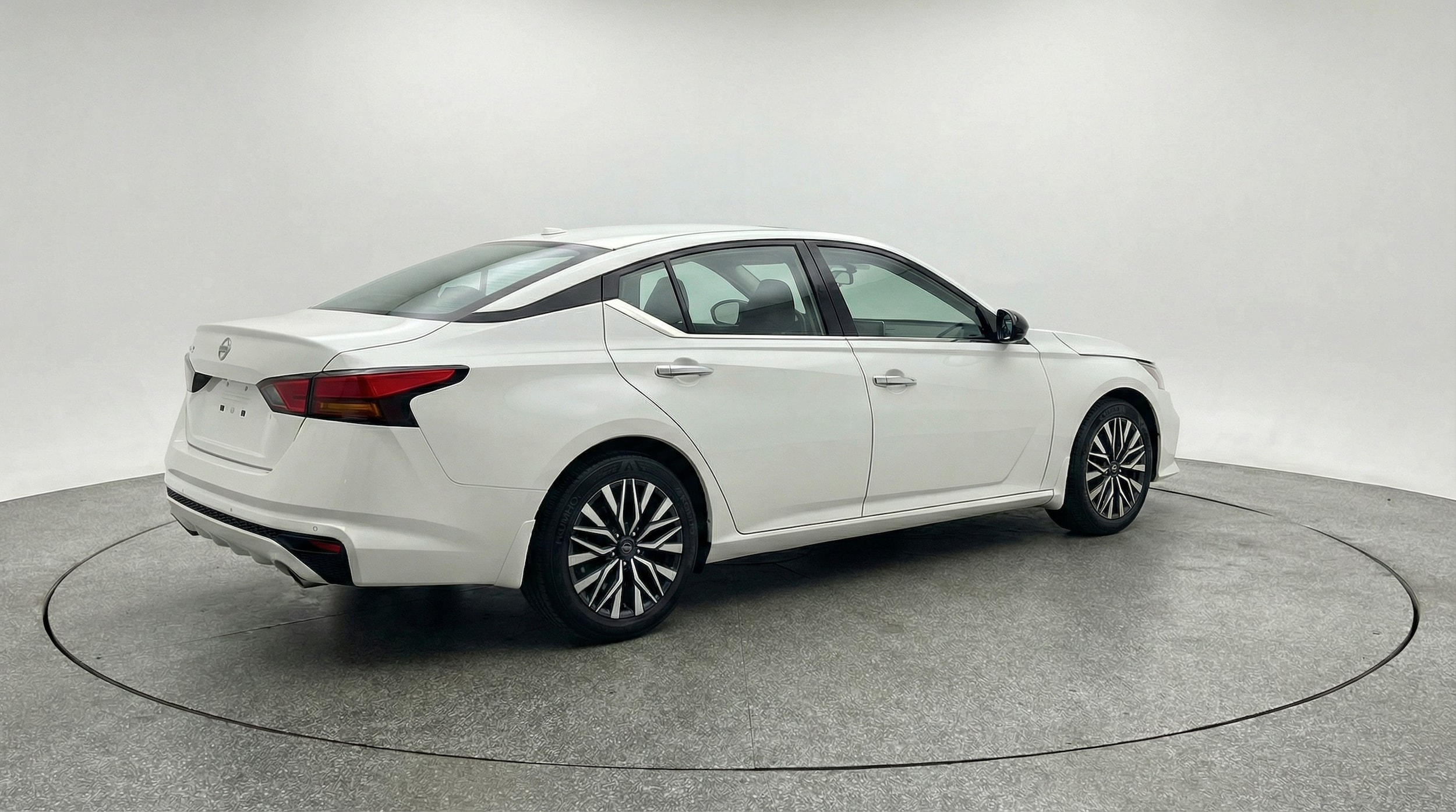 Thumbnail: 2025 Nissan Altima - 7