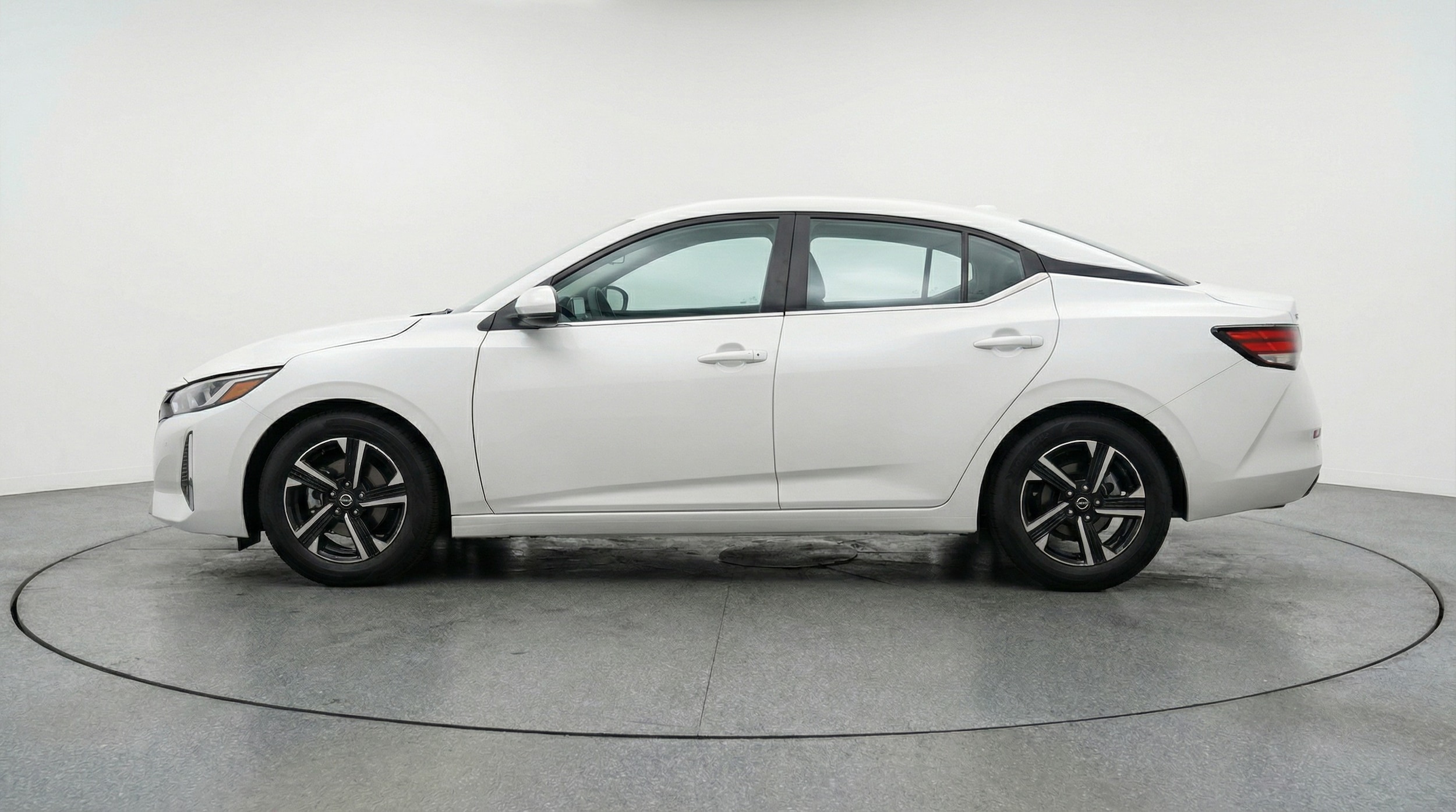 Thumbnail: 2025 Nissan Sentra - 4