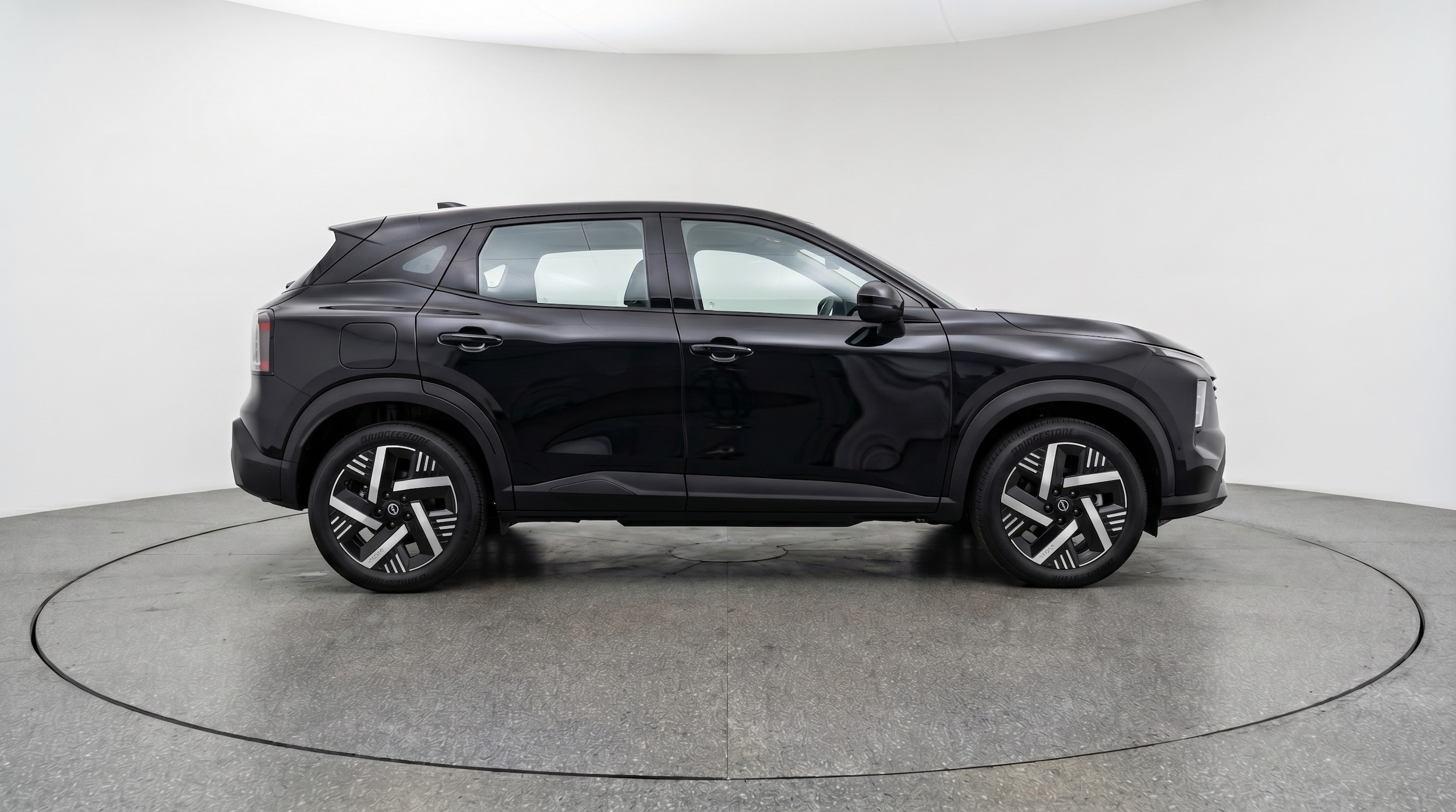 Thumbnail: 2026 Nissan Kicks - 8