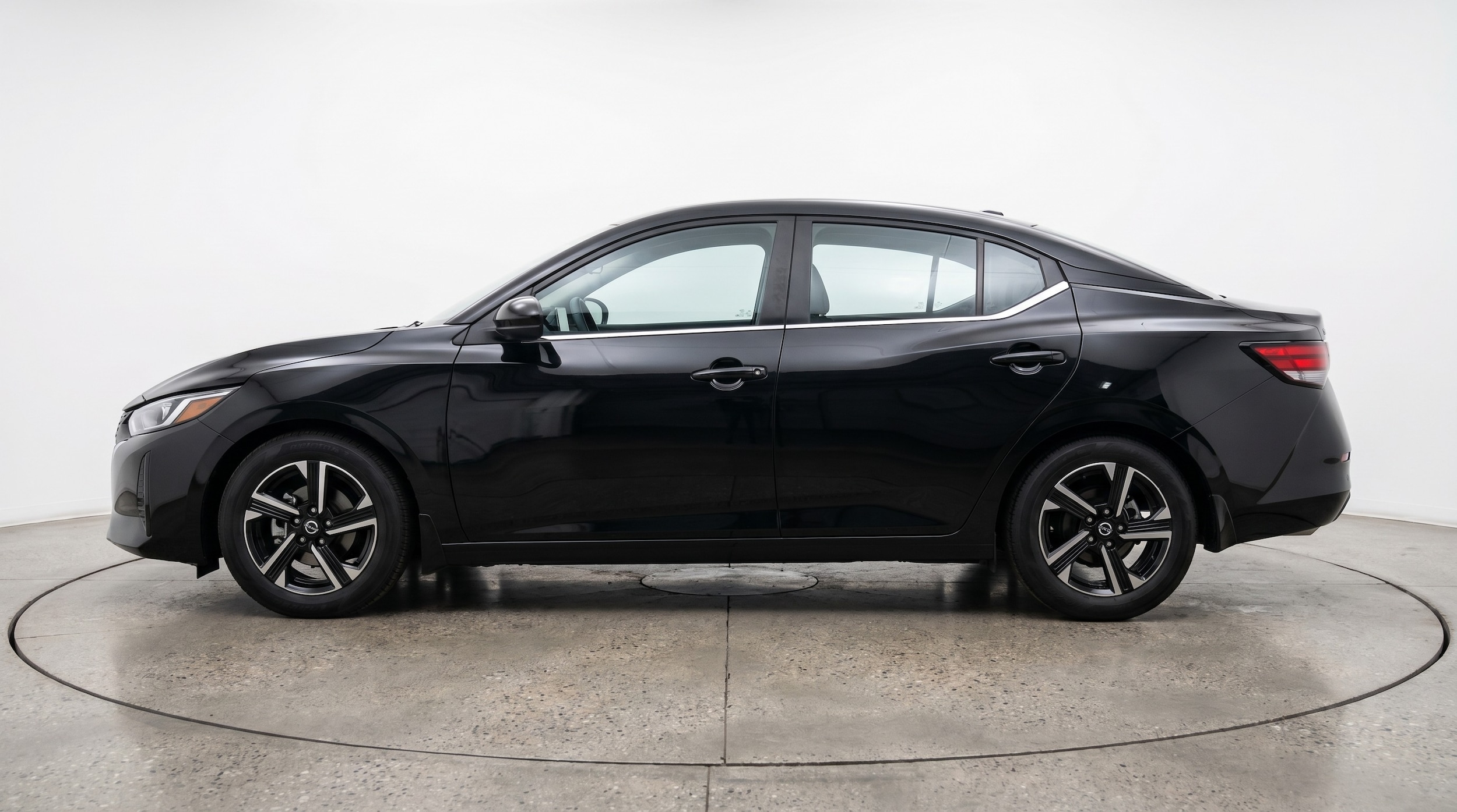 Thumbnail: 2025 Nissan Sentra - 4