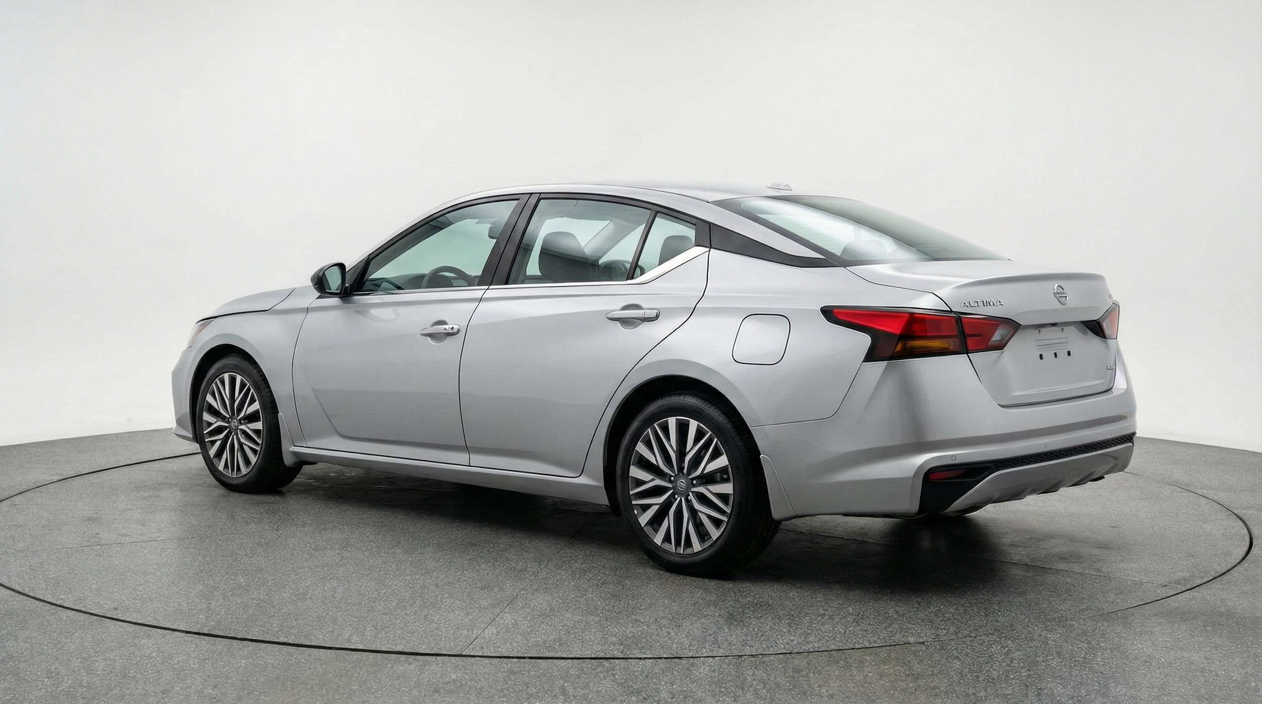 Thumbnail: 2025 Nissan Altima - 5