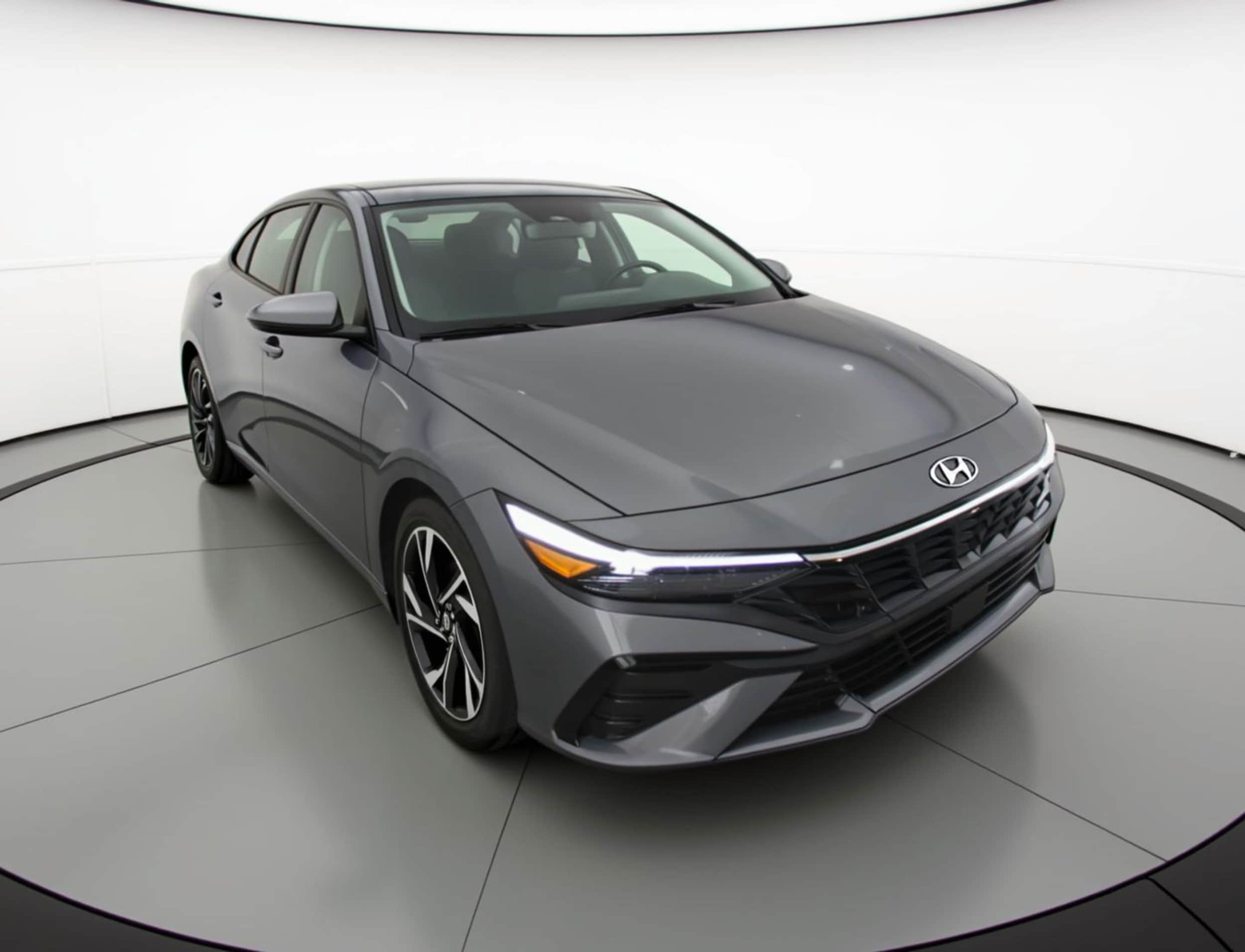 Thumbnail: 2025 Hyundai Elantra - 1