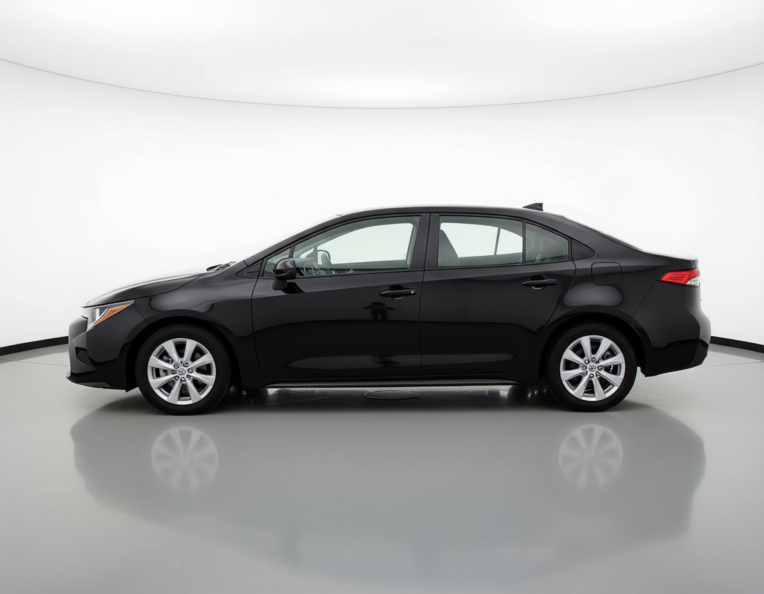 Thumbnail: 2025 Toyota Corolla - 4