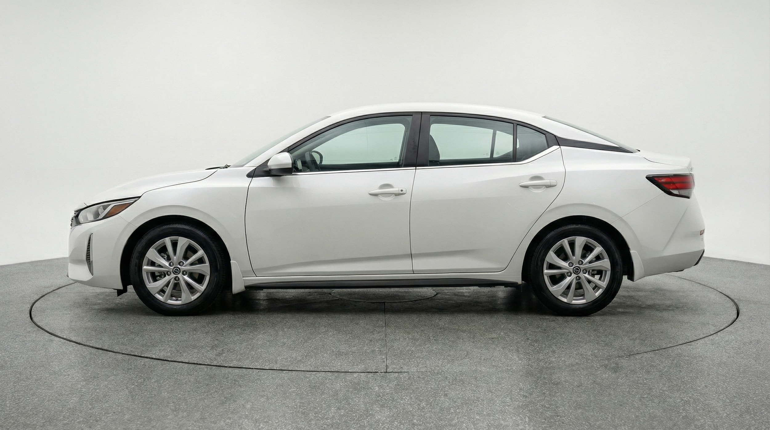 Thumbnail: 2025 Nissan Sentra - 4