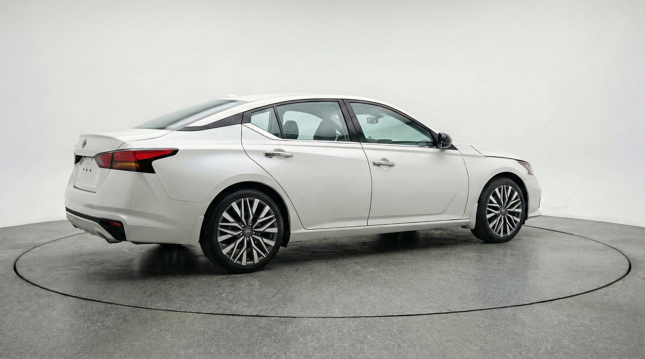 Thumbnail: 2025 Nissan Altima - 7