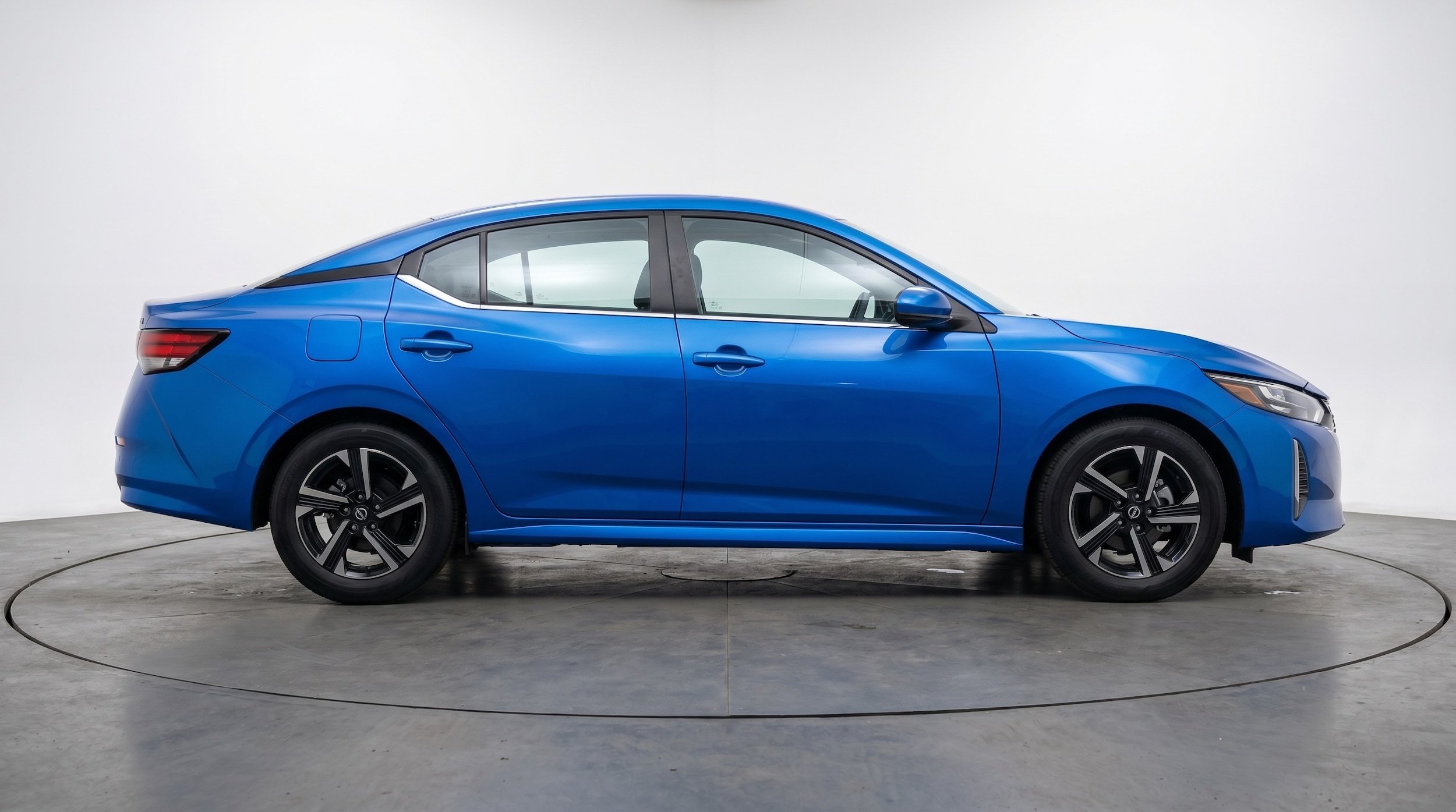 Thumbnail: 2025 Nissan Sentra - 8