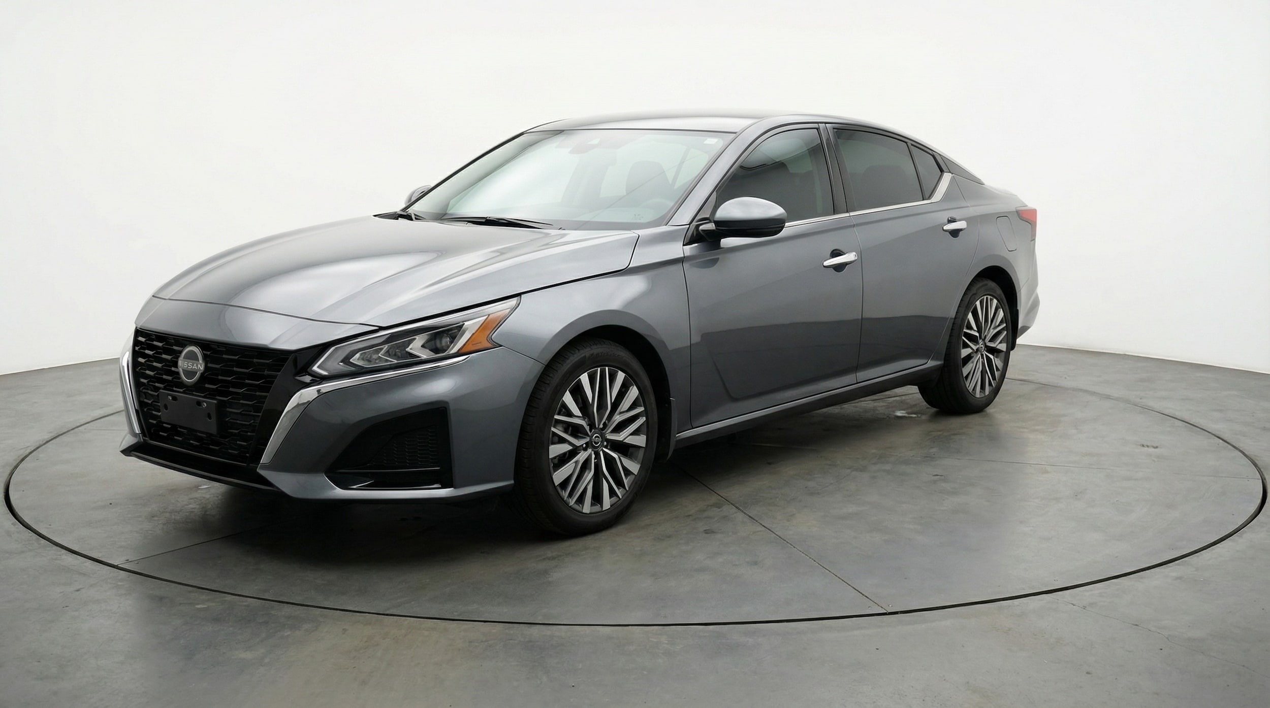 Thumbnail: 2025 Nissan Altima - 3