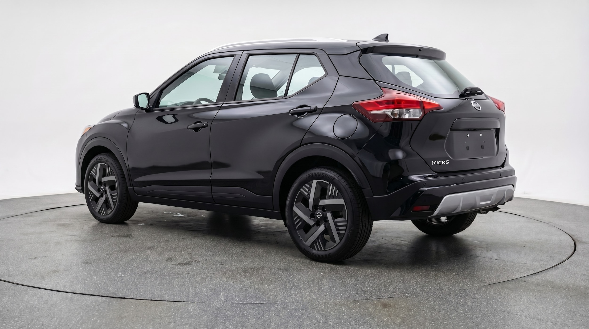 Thumbnail: 2026 Nissan Kicks - 5