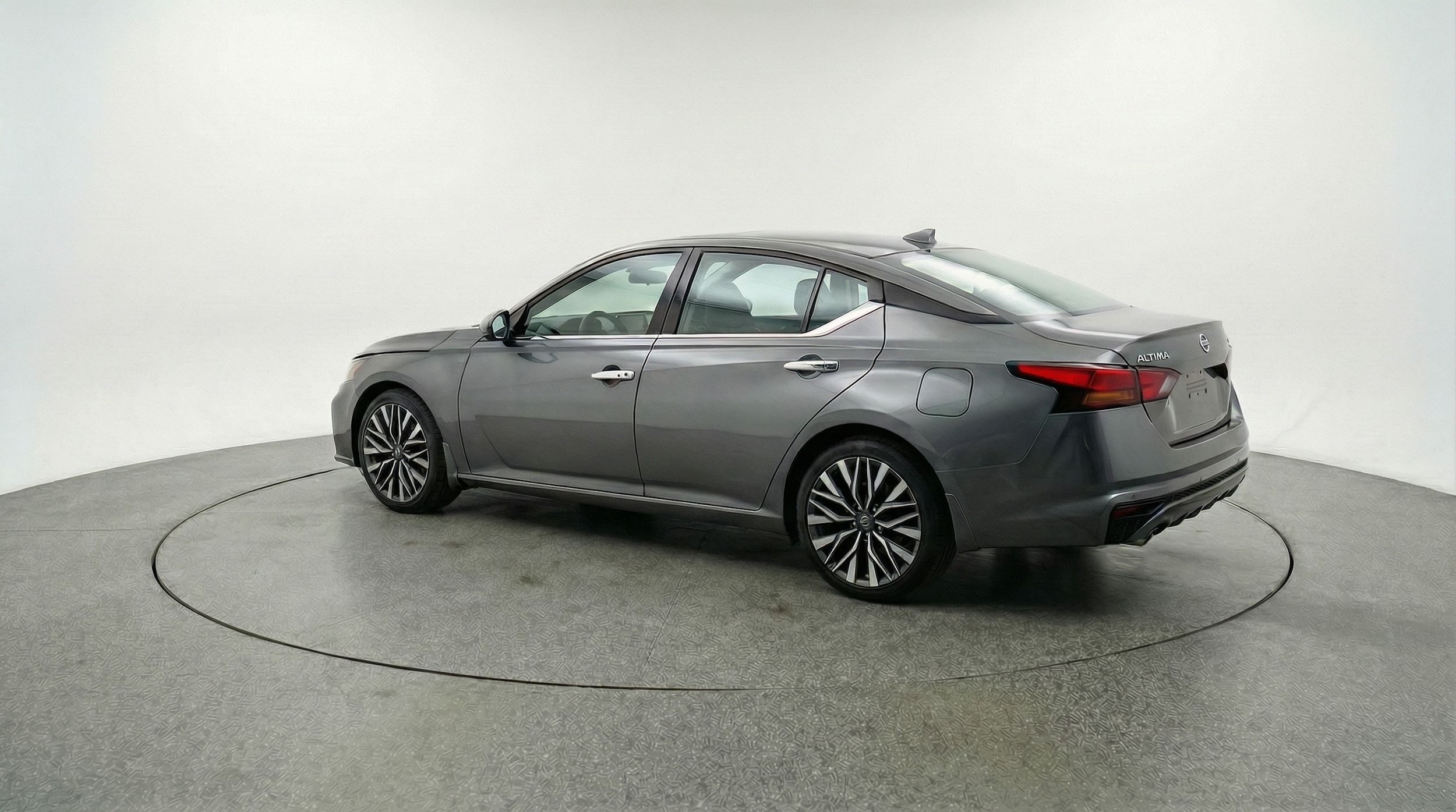 Thumbnail: 2025 Nissan Altima - 5