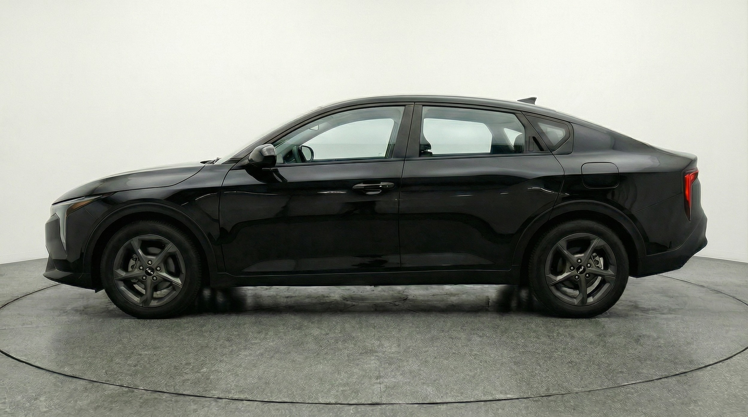 Thumbnail: 2025 Kia K4 - 4