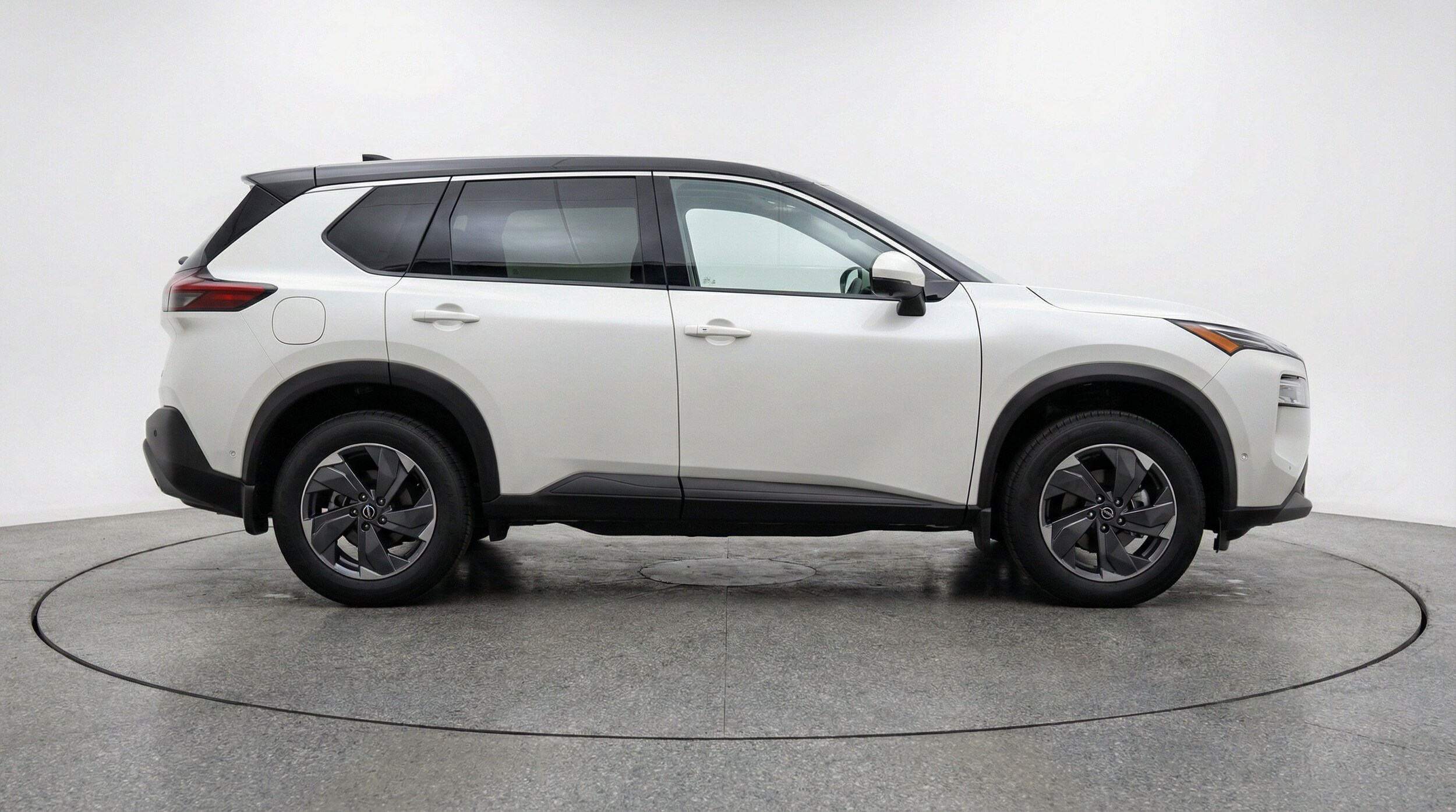 Thumbnail: 2025 Nissan Rogue - 11