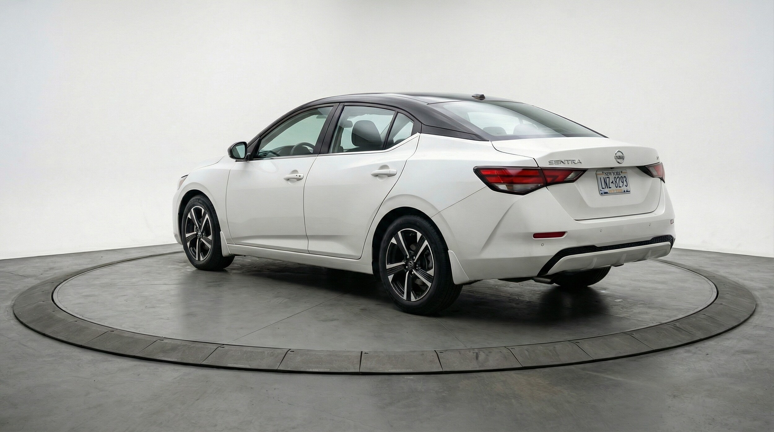 Thumbnail: 2025 Nissan Sentra - 5