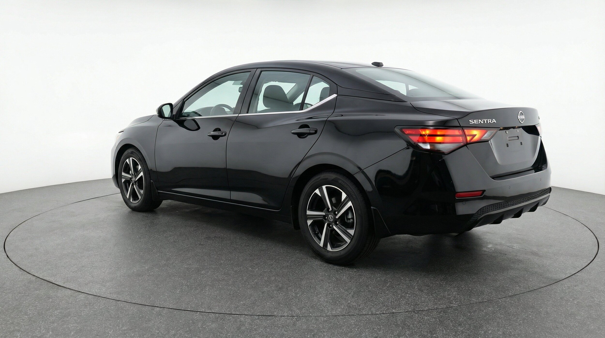 Thumbnail: 2025 Nissan Sentra - 6