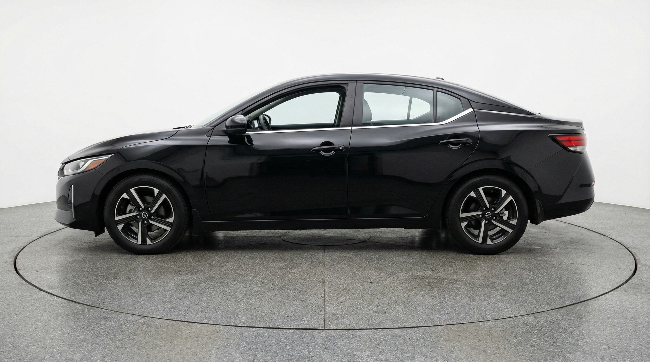 Thumbnail: 2025 Nissan Sentra - 4