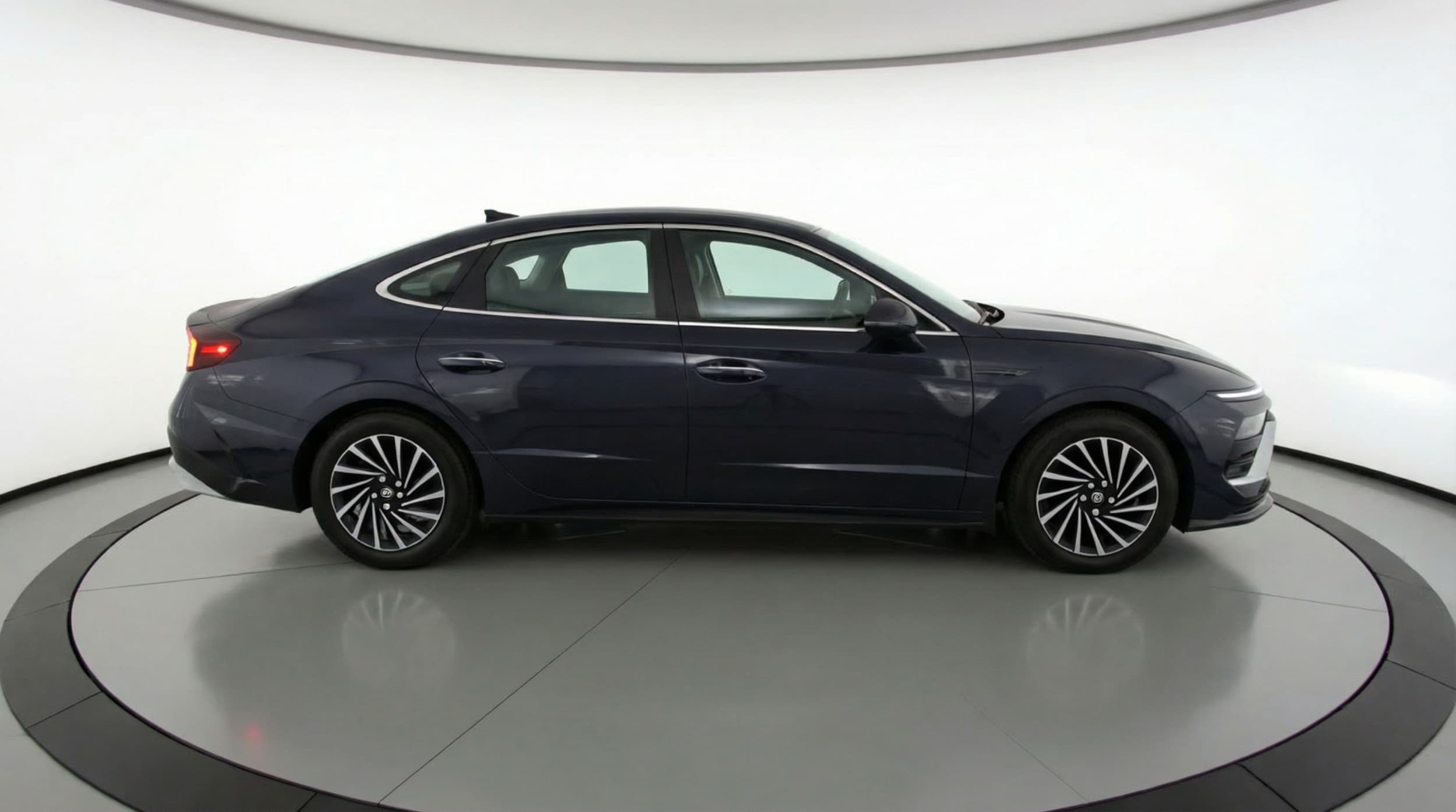 Thumbnail: 2025 Hyundai Sonata - 8