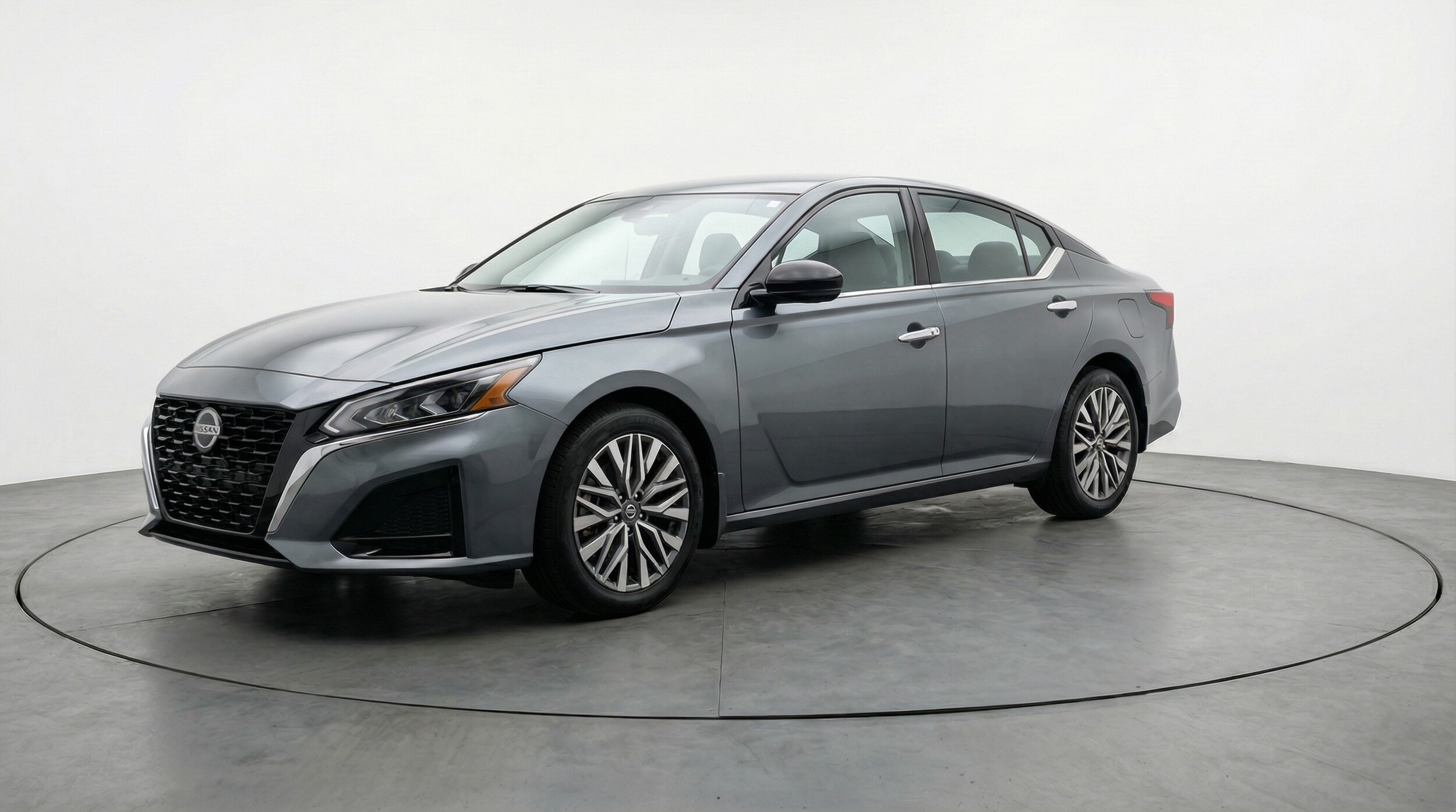 Thumbnail: 2025 Nissan Altima - 3