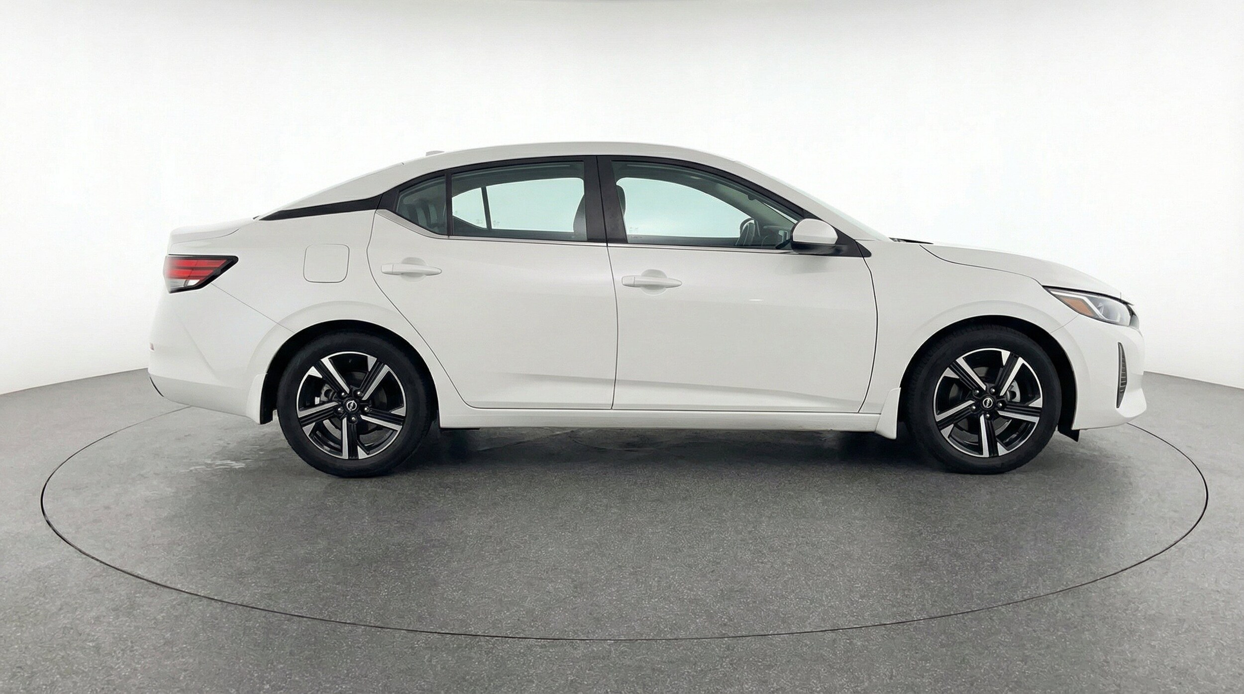 Thumbnail: 2025 Nissan Sentra - 11