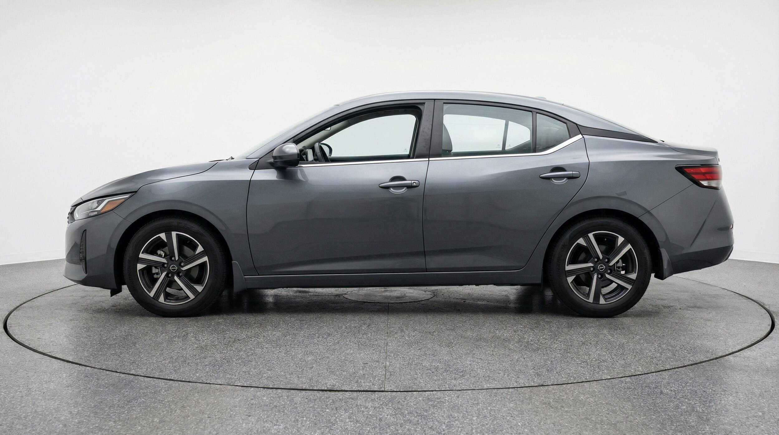 Thumbnail: 2025 Nissan Sentra - 4