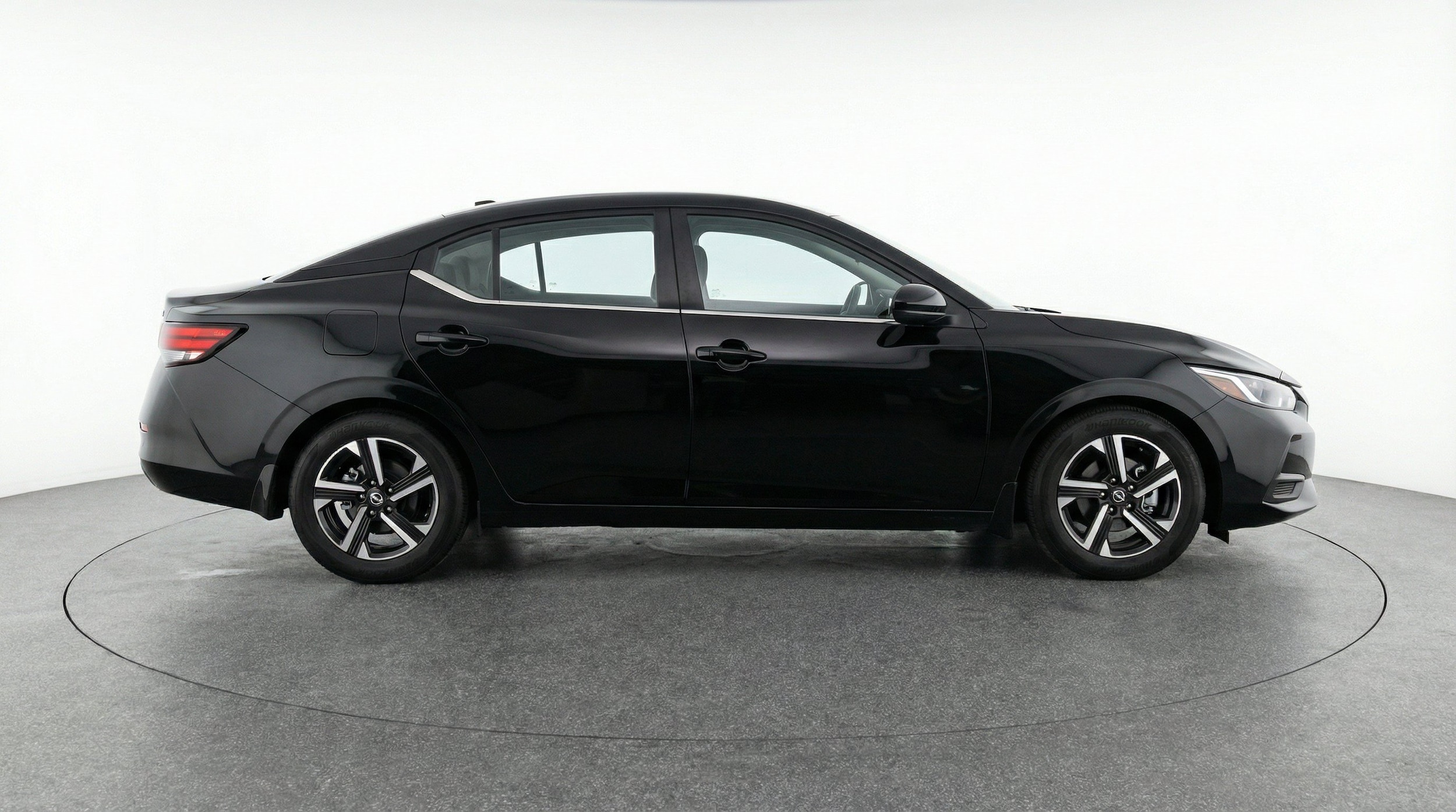Thumbnail: 2025 Nissan Sentra - 11