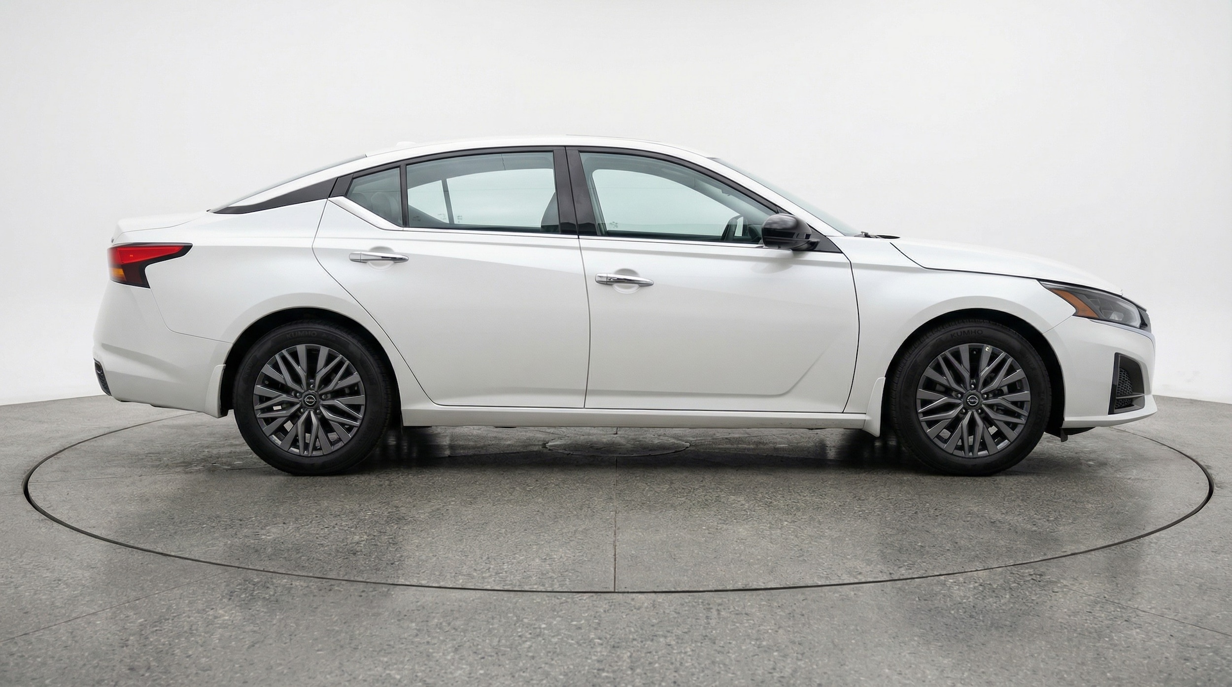 Thumbnail: 2025 Nissan Altima - 8