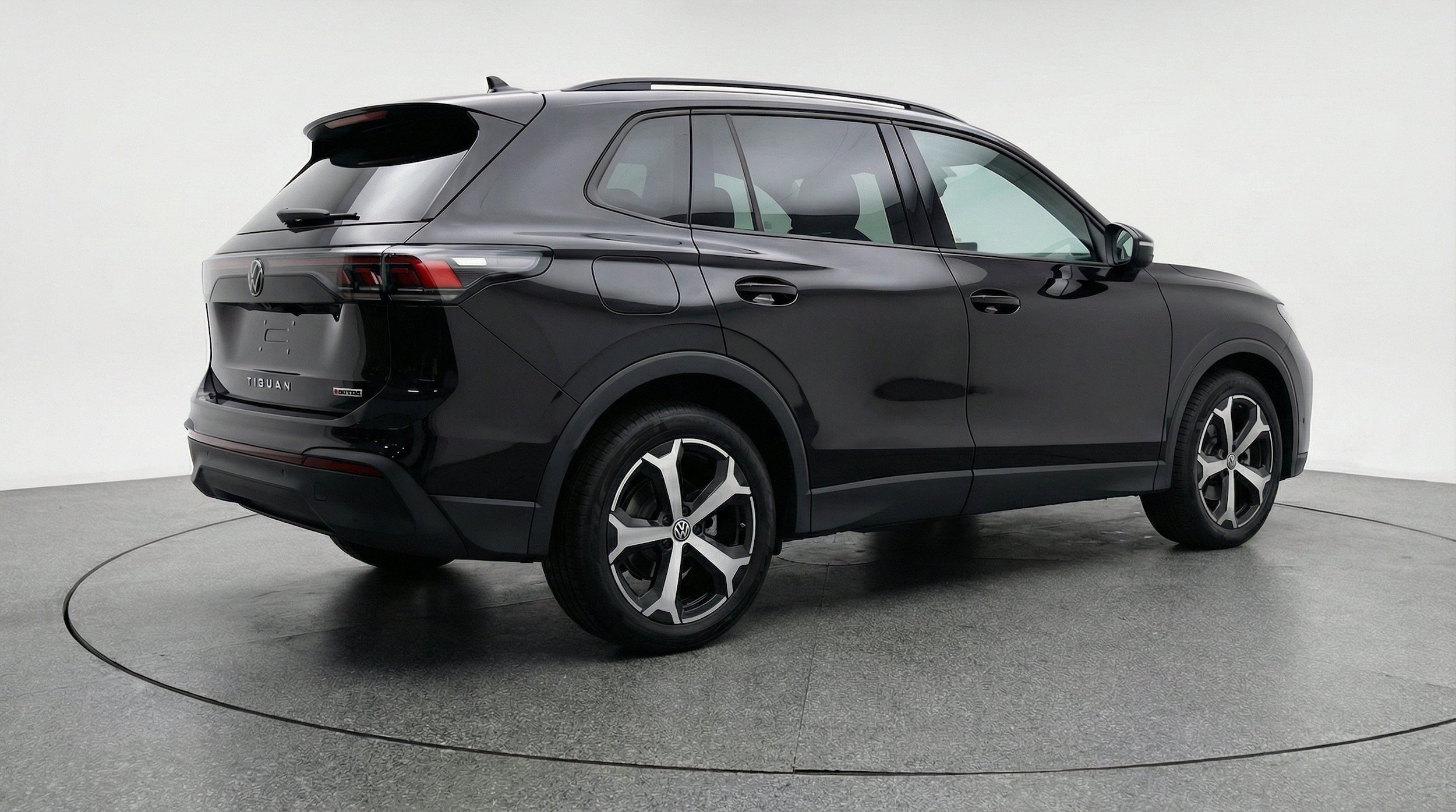 Thumbnail: 2026 Volkswagen Tiguan - 9